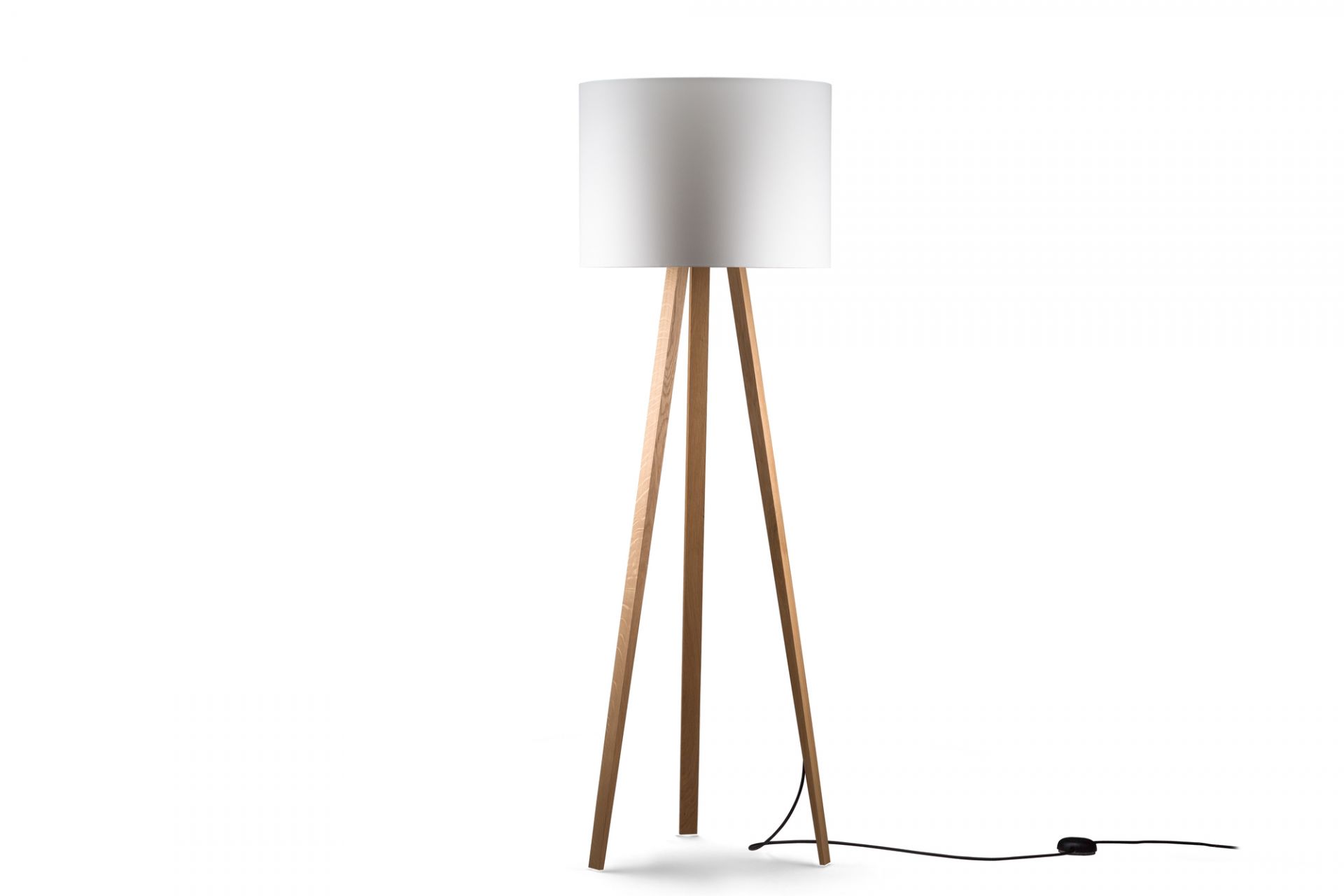 Luca Stand high floor lamp natural oak / white Maigrau