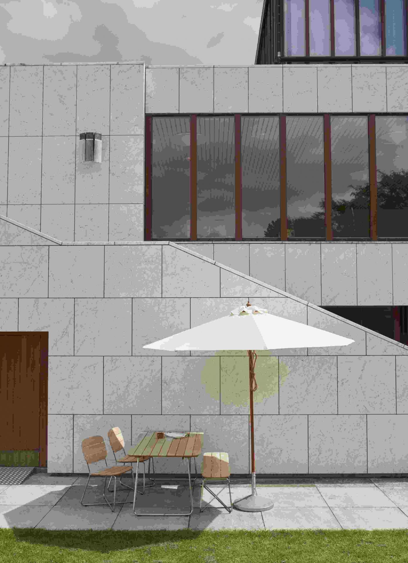 Messina Parasol Skagerak by Fritz Hansen Ø 210 cm / Off white