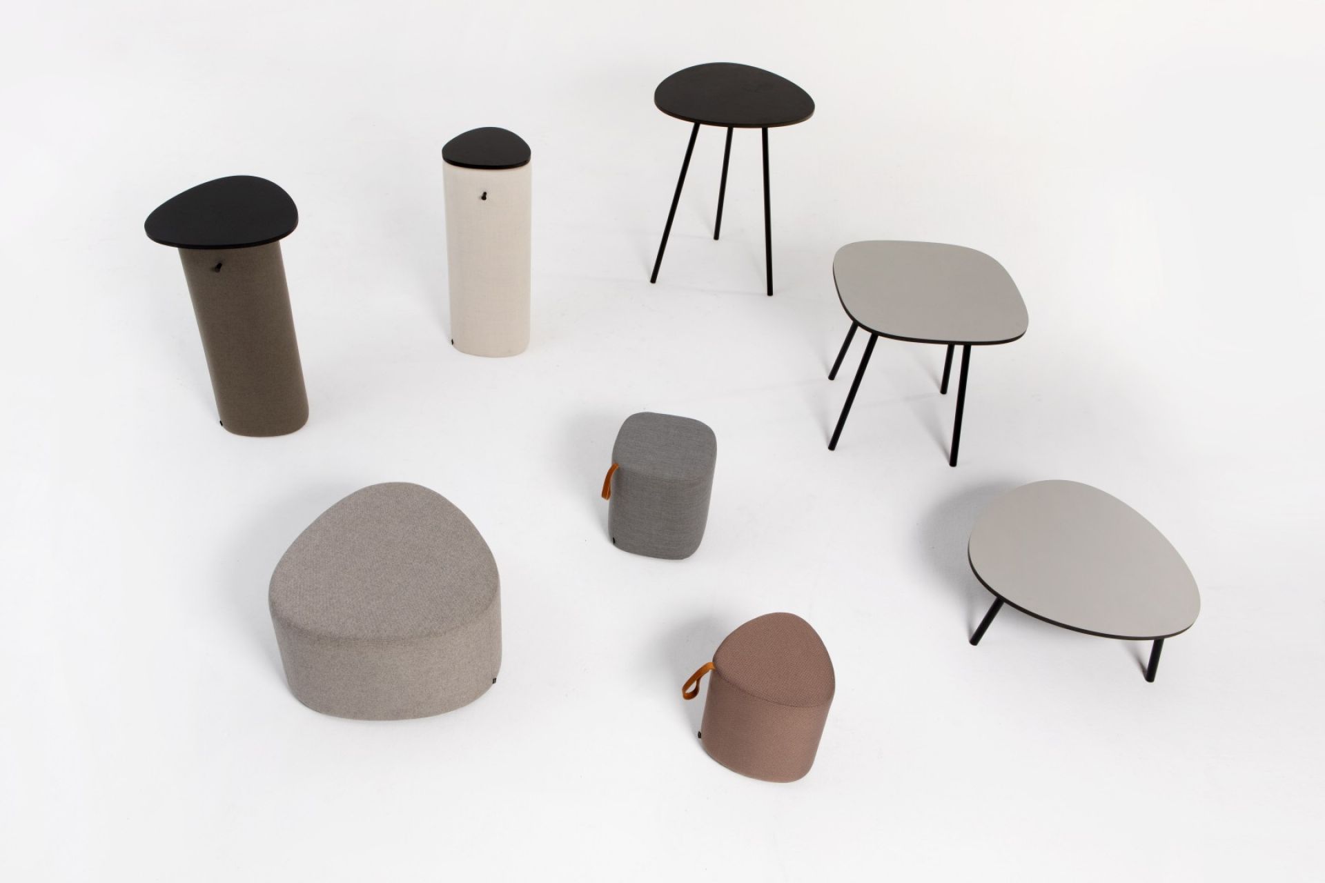  Pully Triangular Stool Cascando 