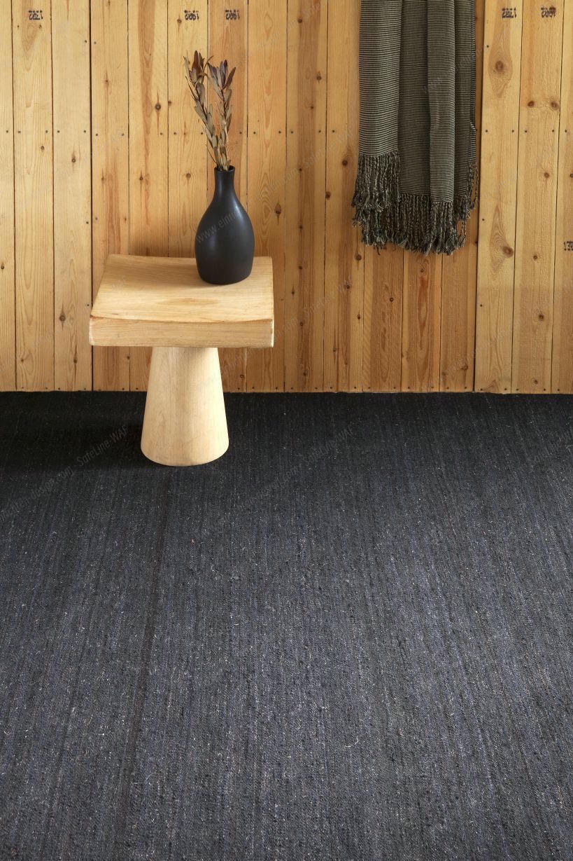 Nomad Rug grey 250x350cm Nanimarquina