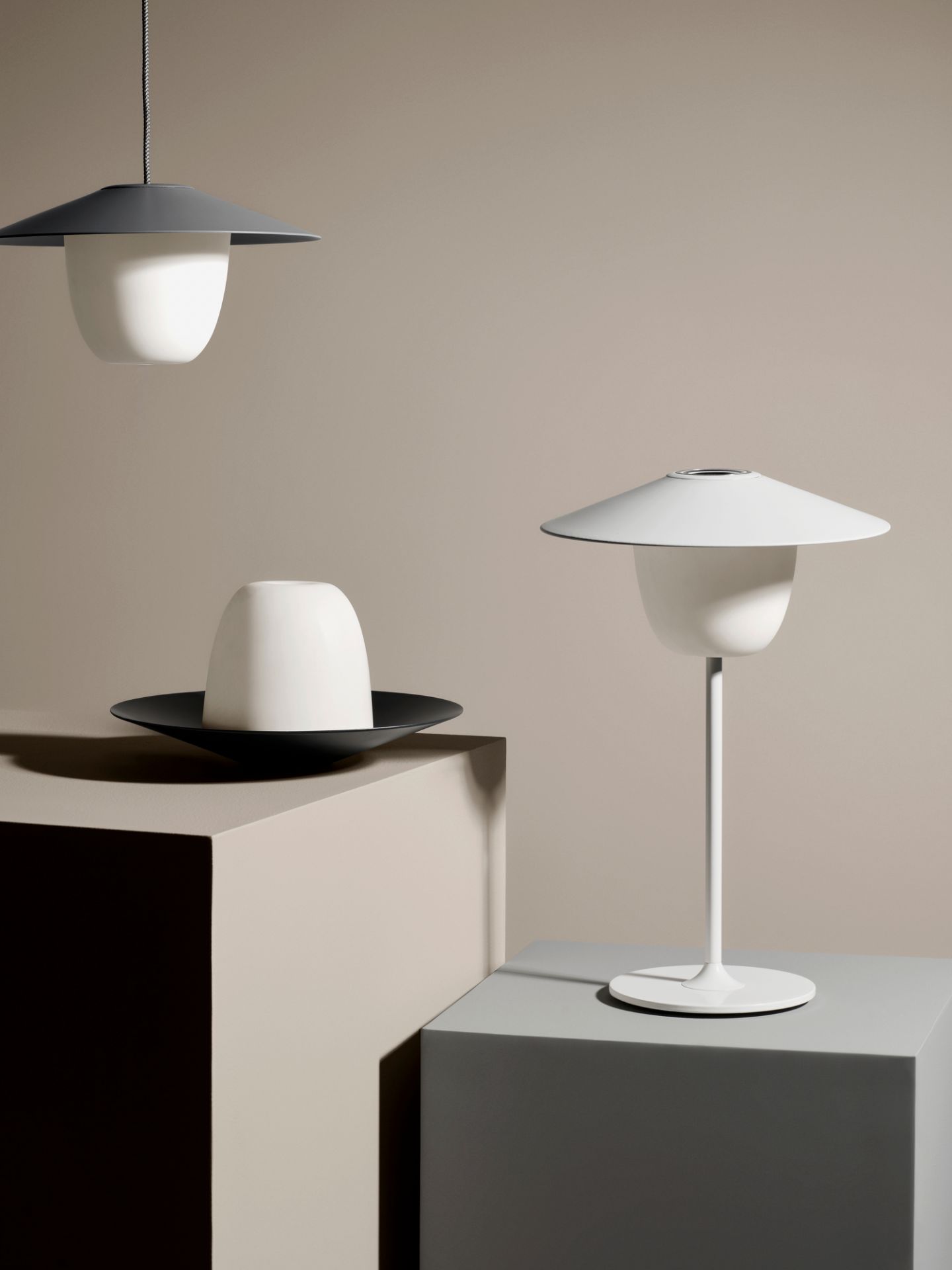 Ani Mobile LED table lamp White Blomus SINGLE PIECES Ani Mobile LED table lamp White Blomus SINGLE PIECES