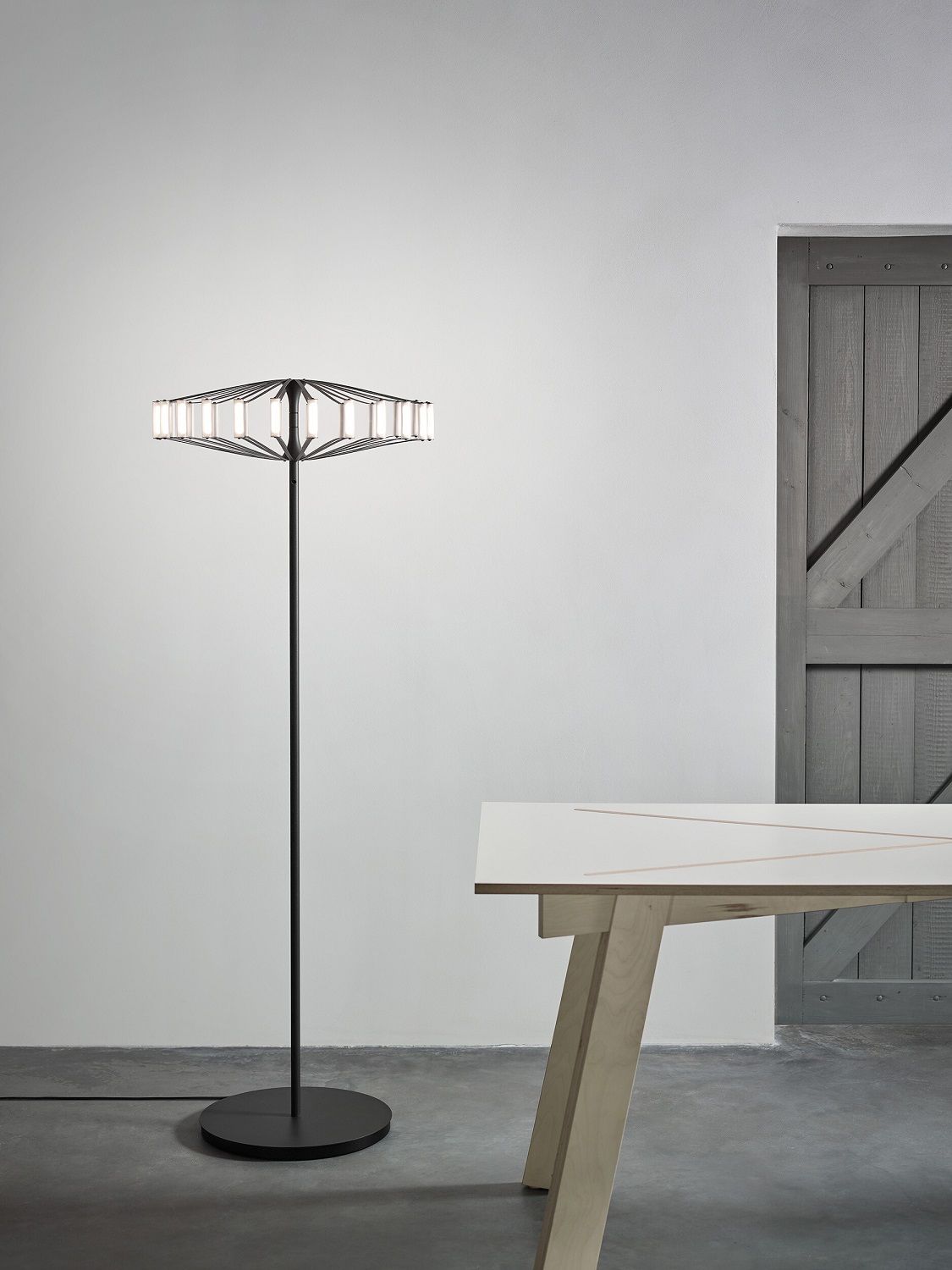 Wheel Floor floor lamp Japth 