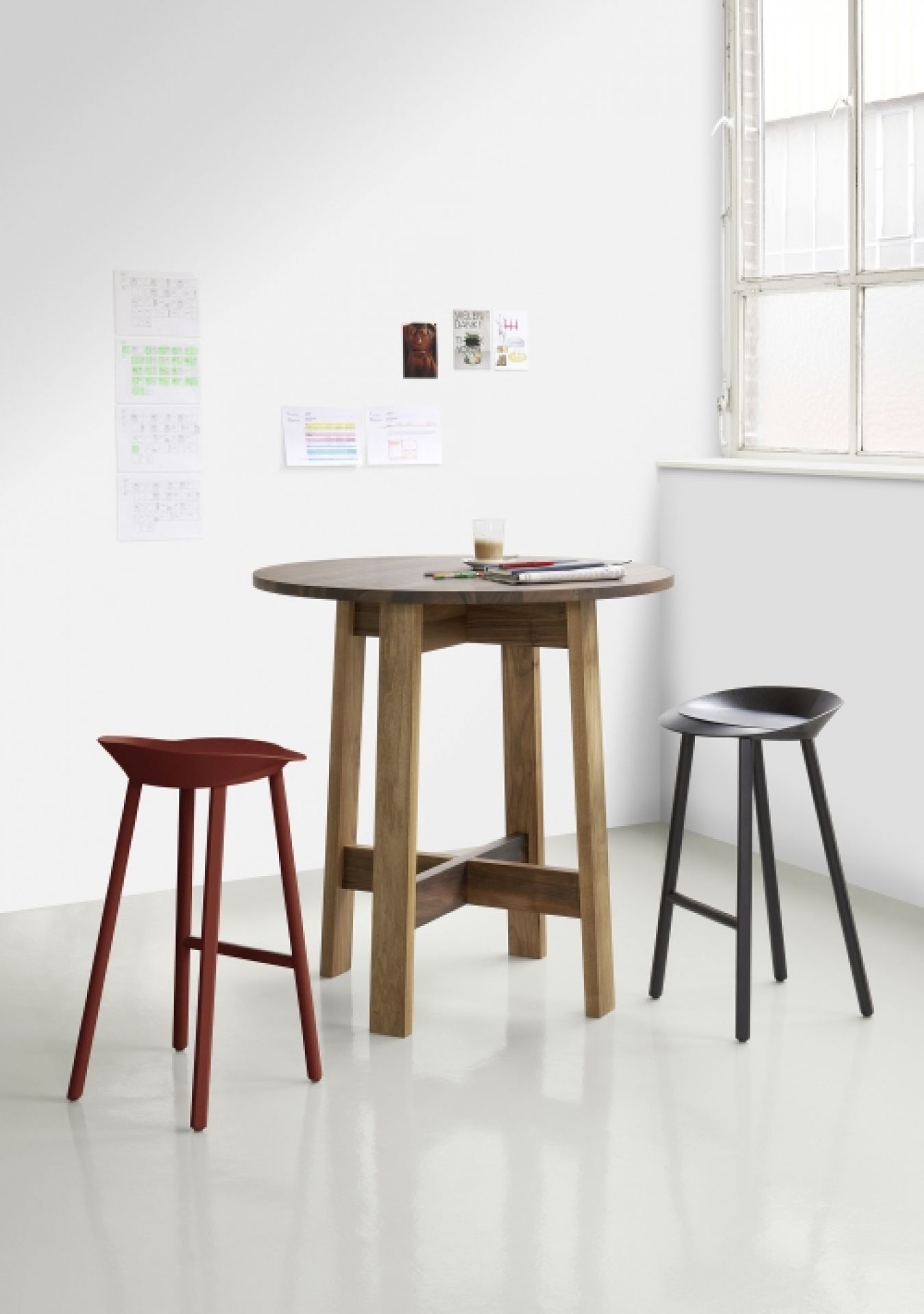 ST10 Jean Stool e15