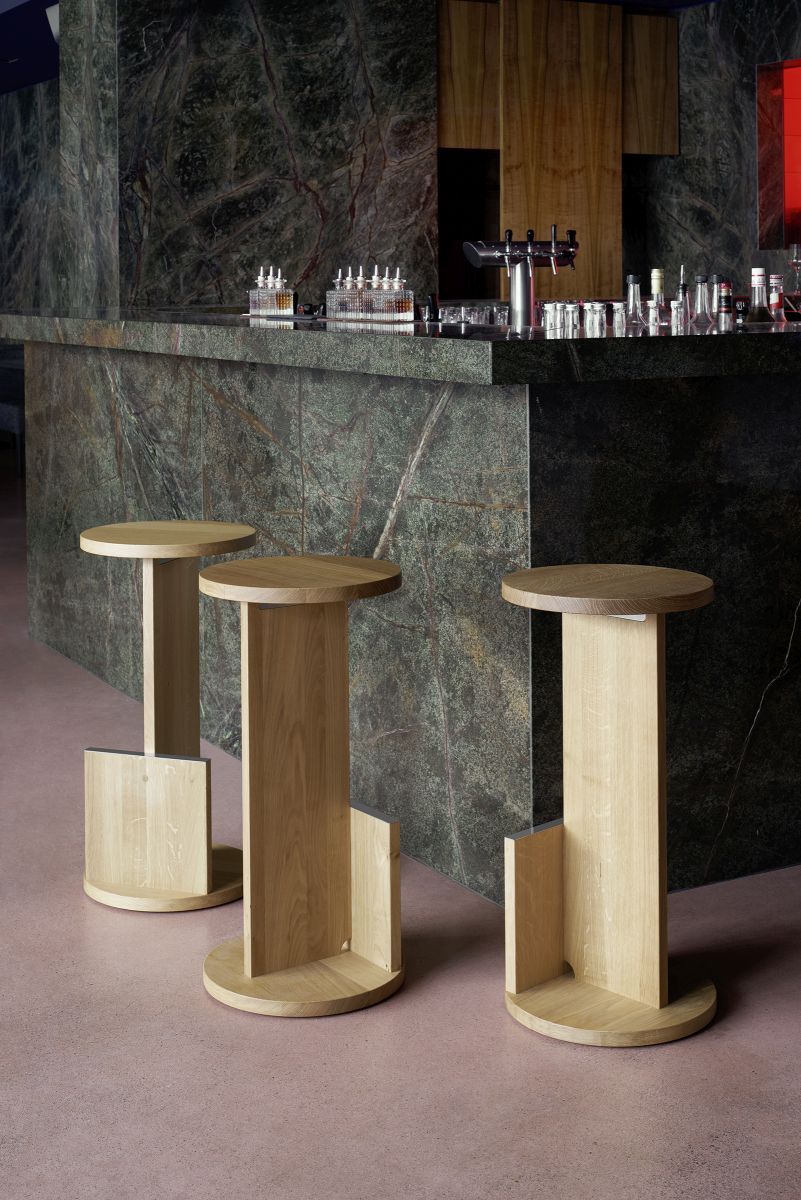 DT01 Tank Stool e15 