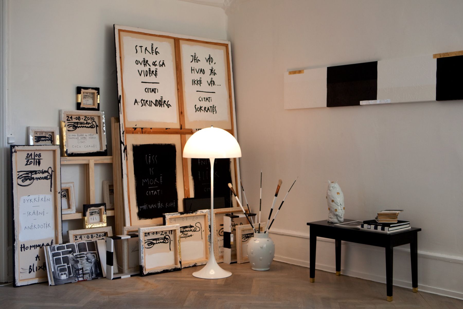 Panthella floor lamp Louis Poulsen