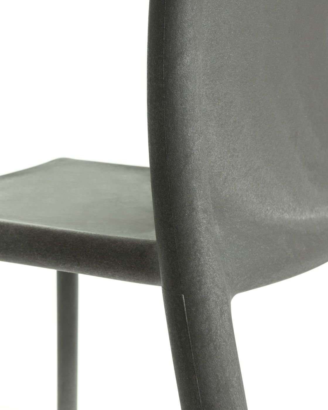 RE Air-Chair Indoor / Outdoor 100% Recycled Chair Magis 