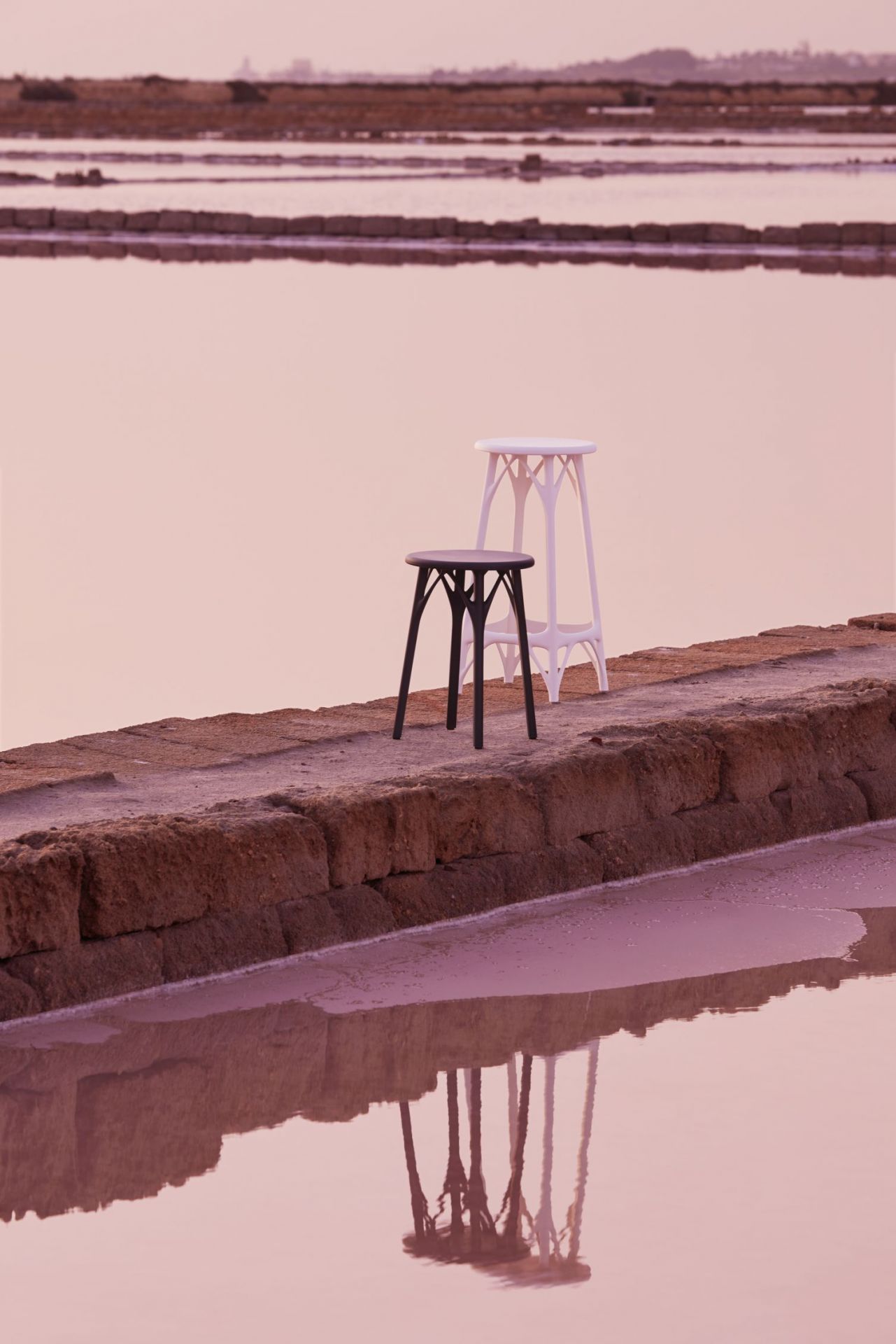 A.I. Stool Light H75cm white Kartell