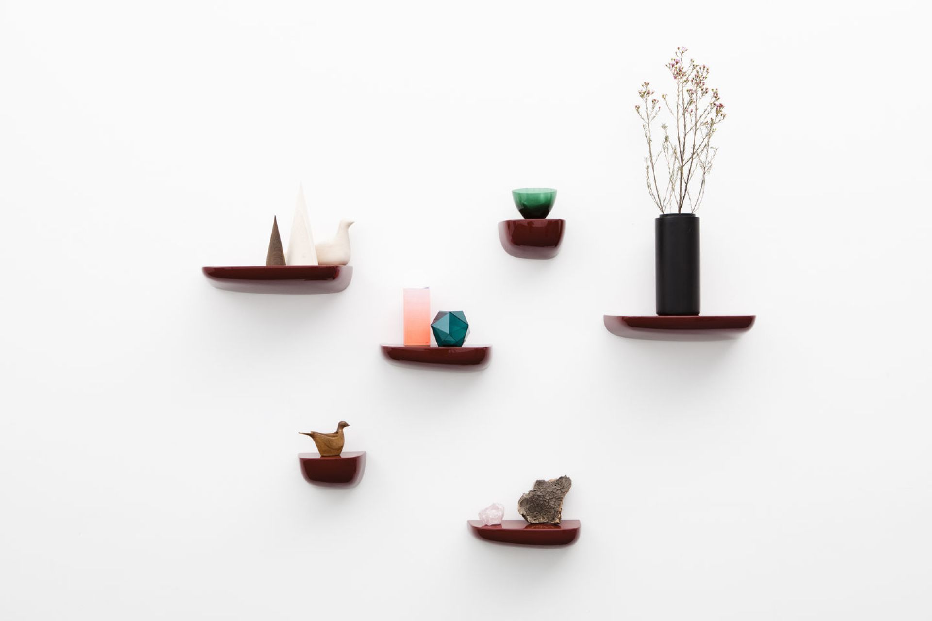 Corniches Wall board Medium Vitra Japanese red