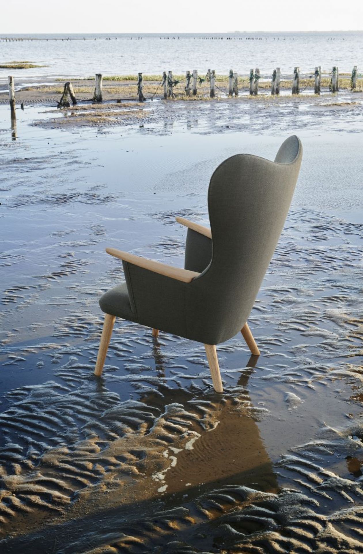 CH78 Mama Bear Lounge Chair Carl Hansen Son Fiord 0961 CARL HANSEN CH78 F0961 UND CU