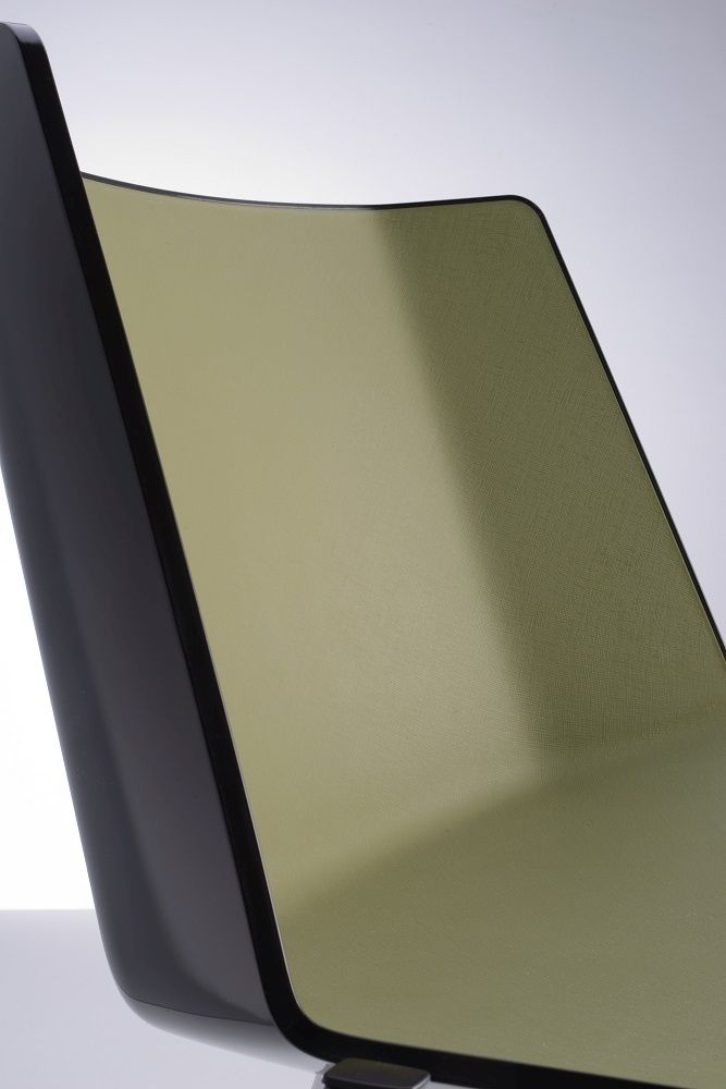 AÏKU Chair sled base Black MDF Italia