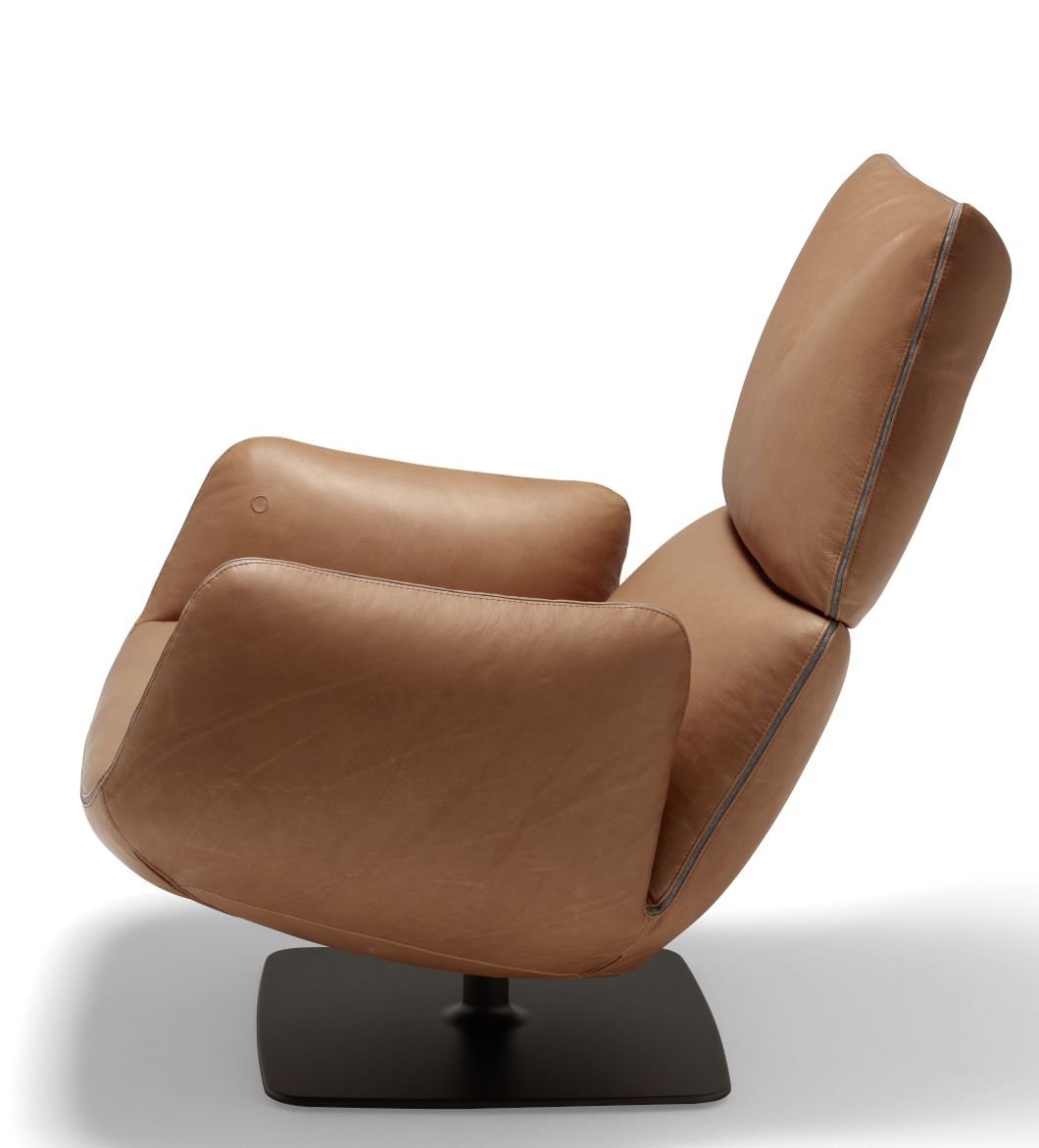 Jalis Lounge Swivel Armchair with Tilt Mechanism / Plate Foot Cor