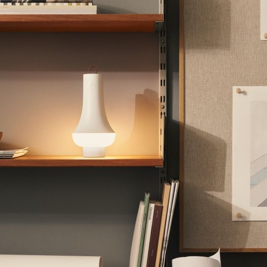 Tomoshi Portable rechargeable lamp / table lamp Louis Poulsen