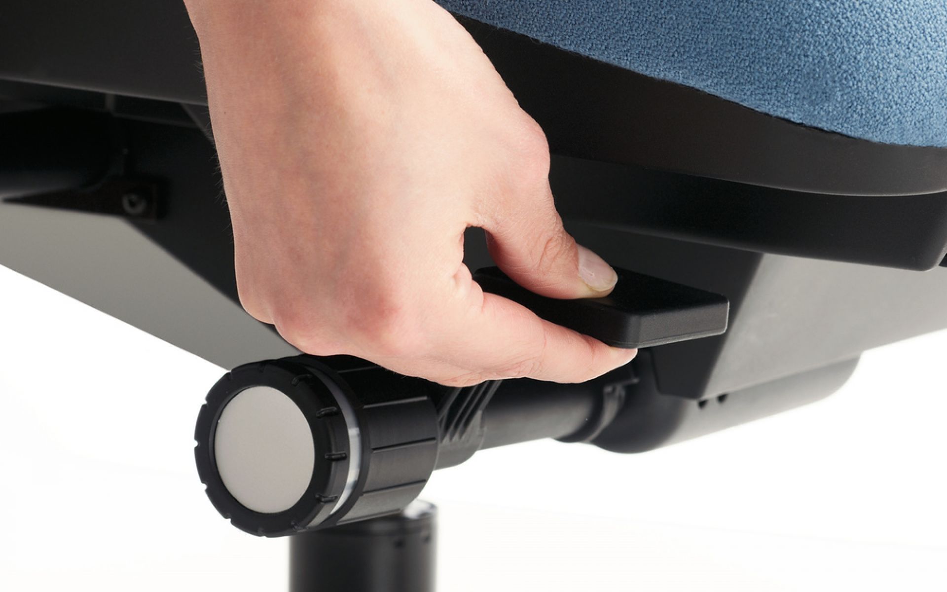 Please Swivel Chair from Steelcase Action model