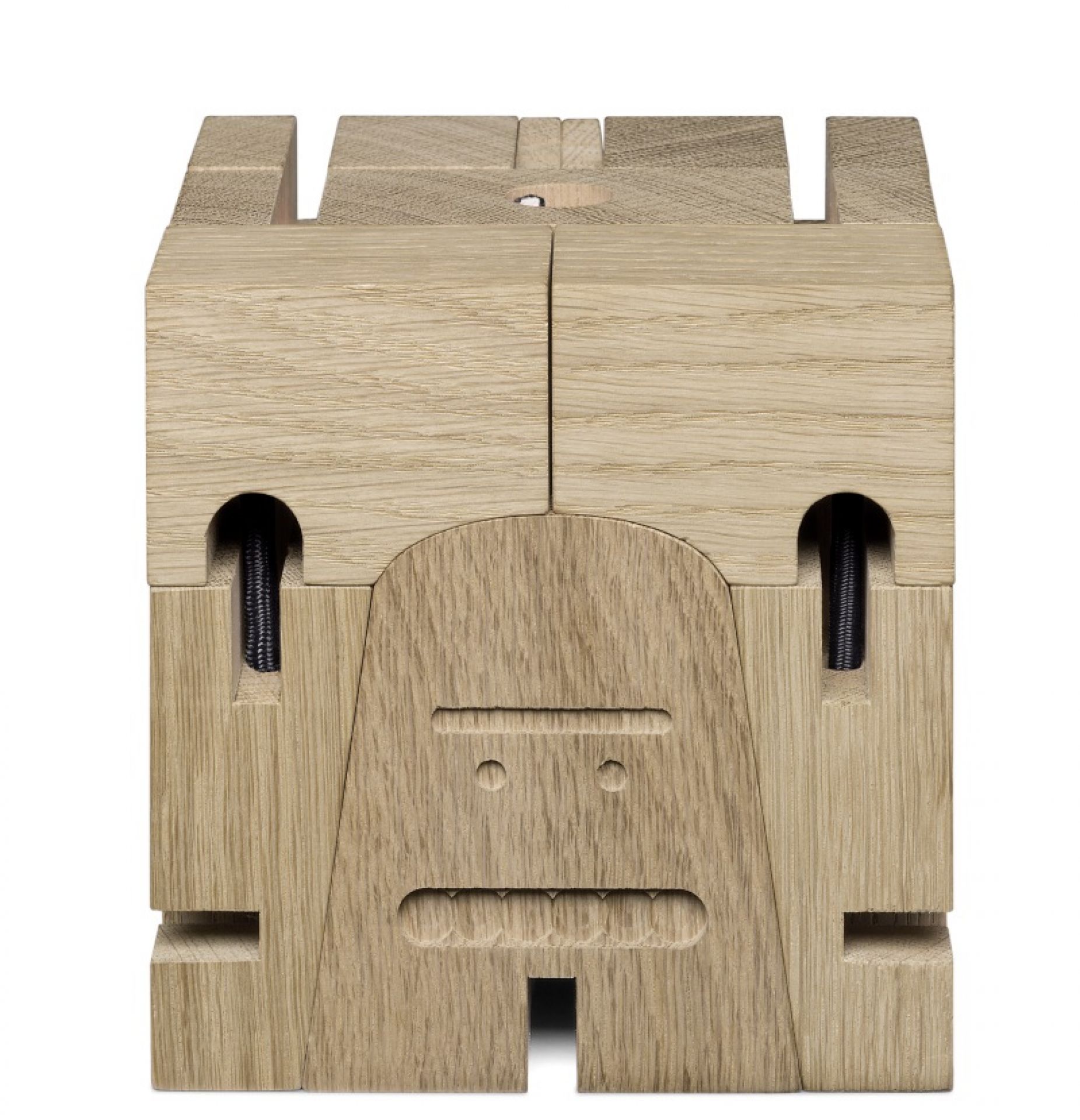 AC16 MR B wooden figure e15
