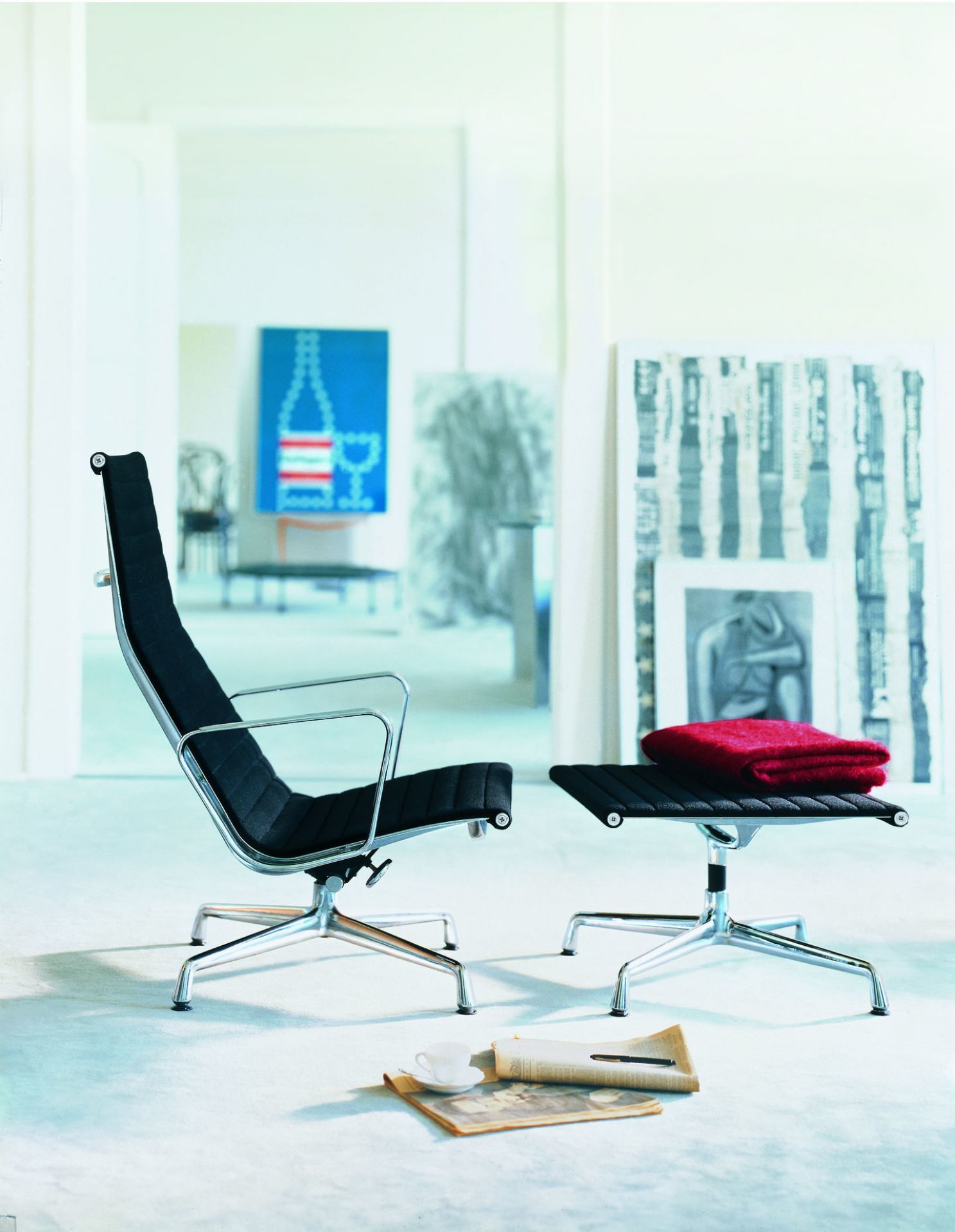 Aluminium Chair EA124 / EA 124 Armchair Vitra