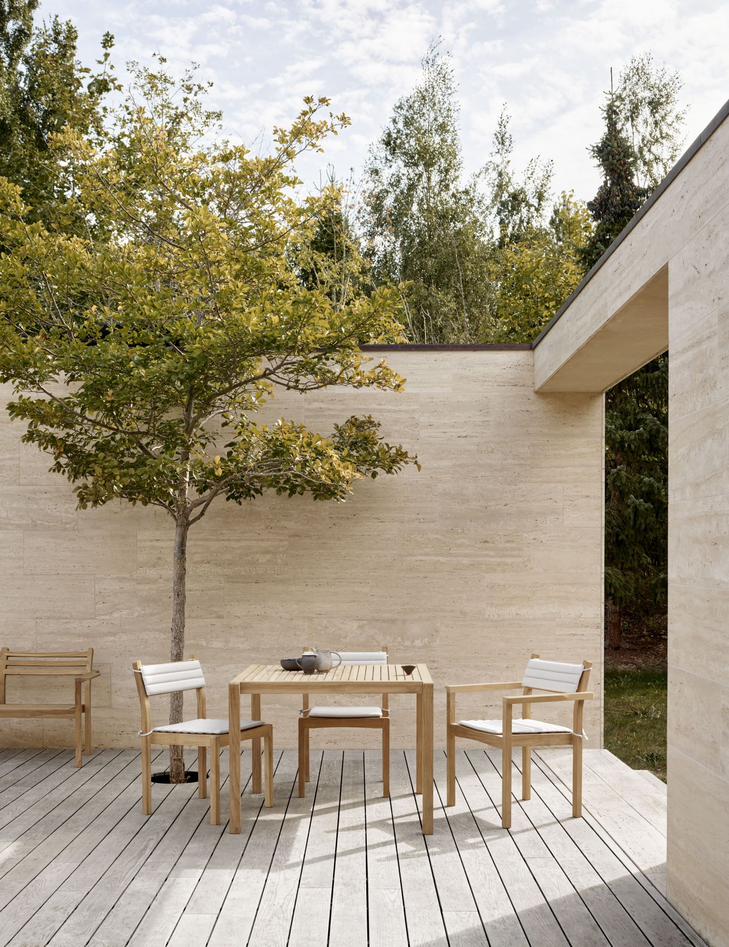 AH902 Outdoor dining table Carl Hansen & Søn