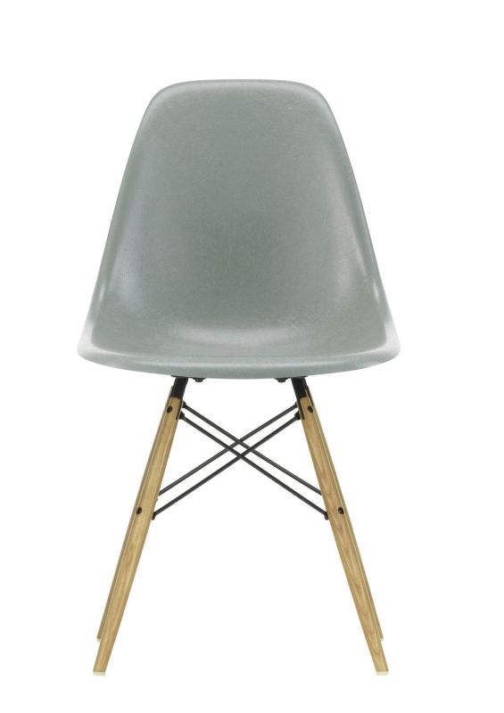 Eames Plastic Side Chair DSW Chair Vitra