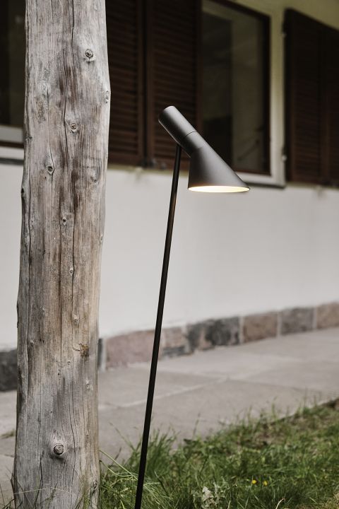 AJ Garden Bollard Light Long Louis Poulsen