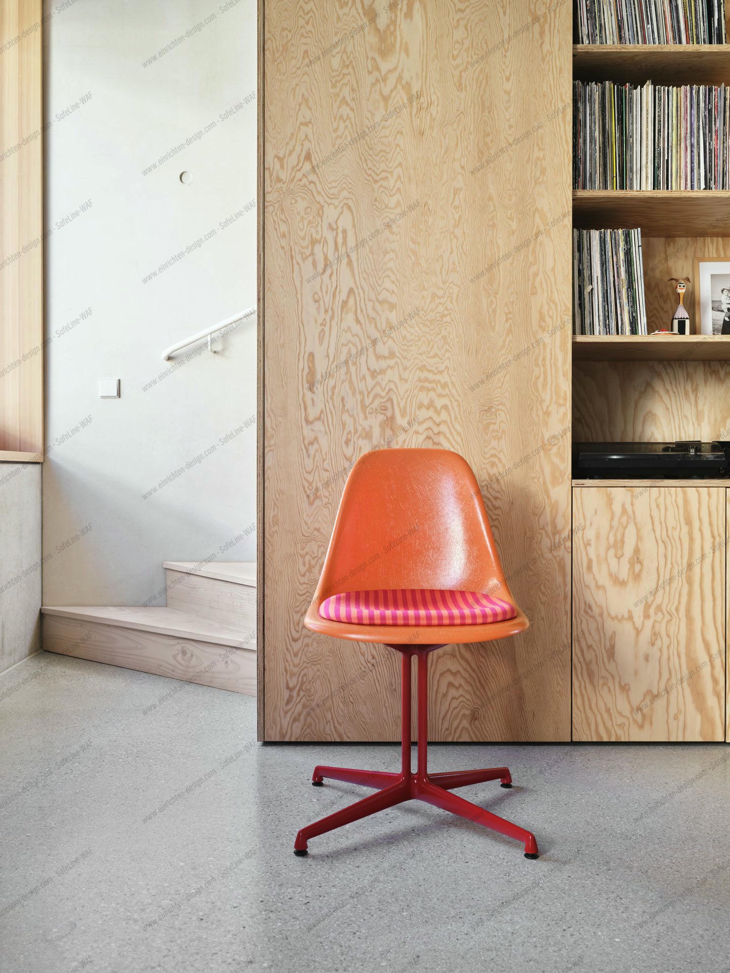 Eames Fibreglass Side Chair La Fonda Red Orange Vitra LIMITED EDITION 