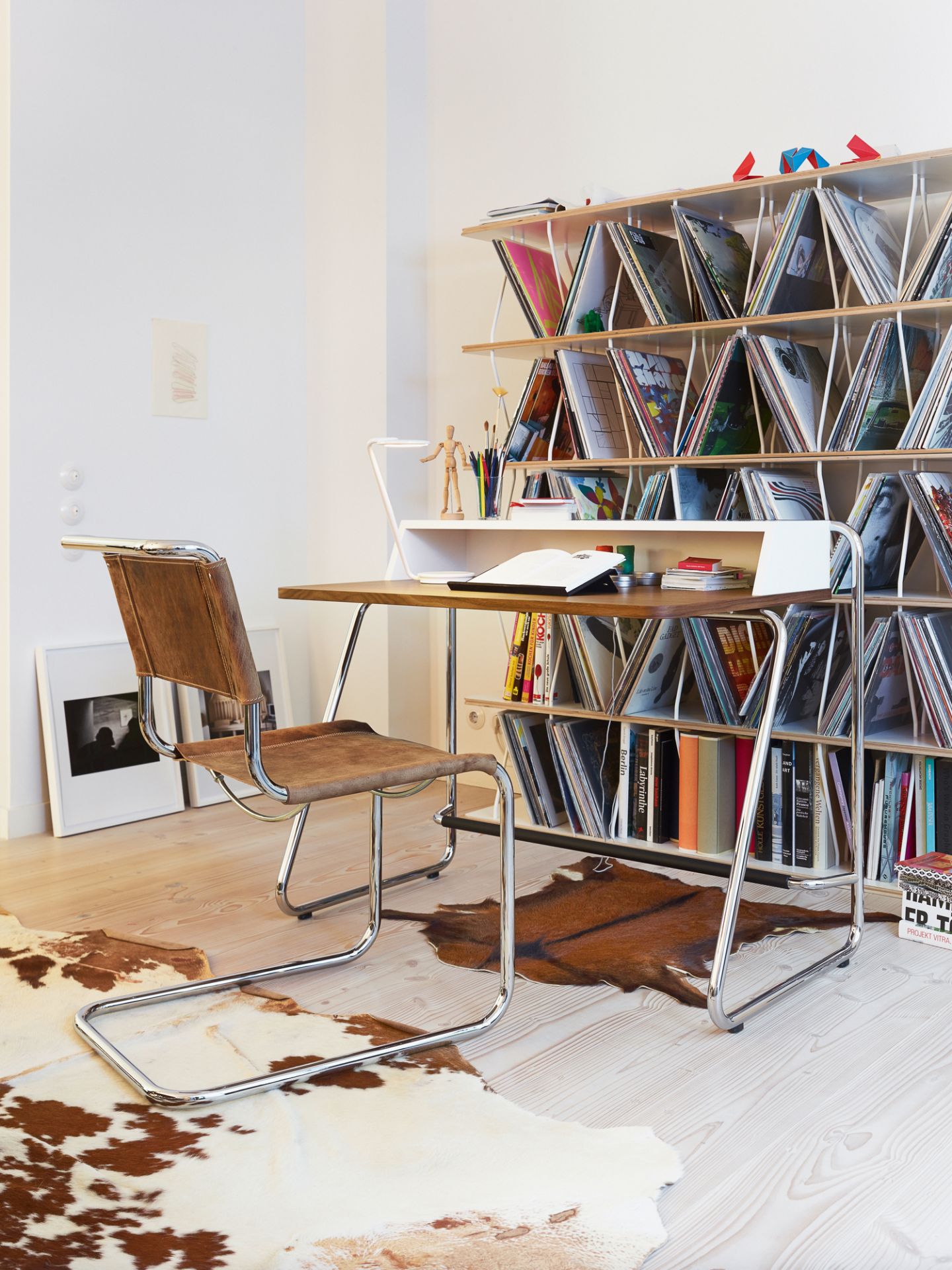 S 1200 Secretary Thonet