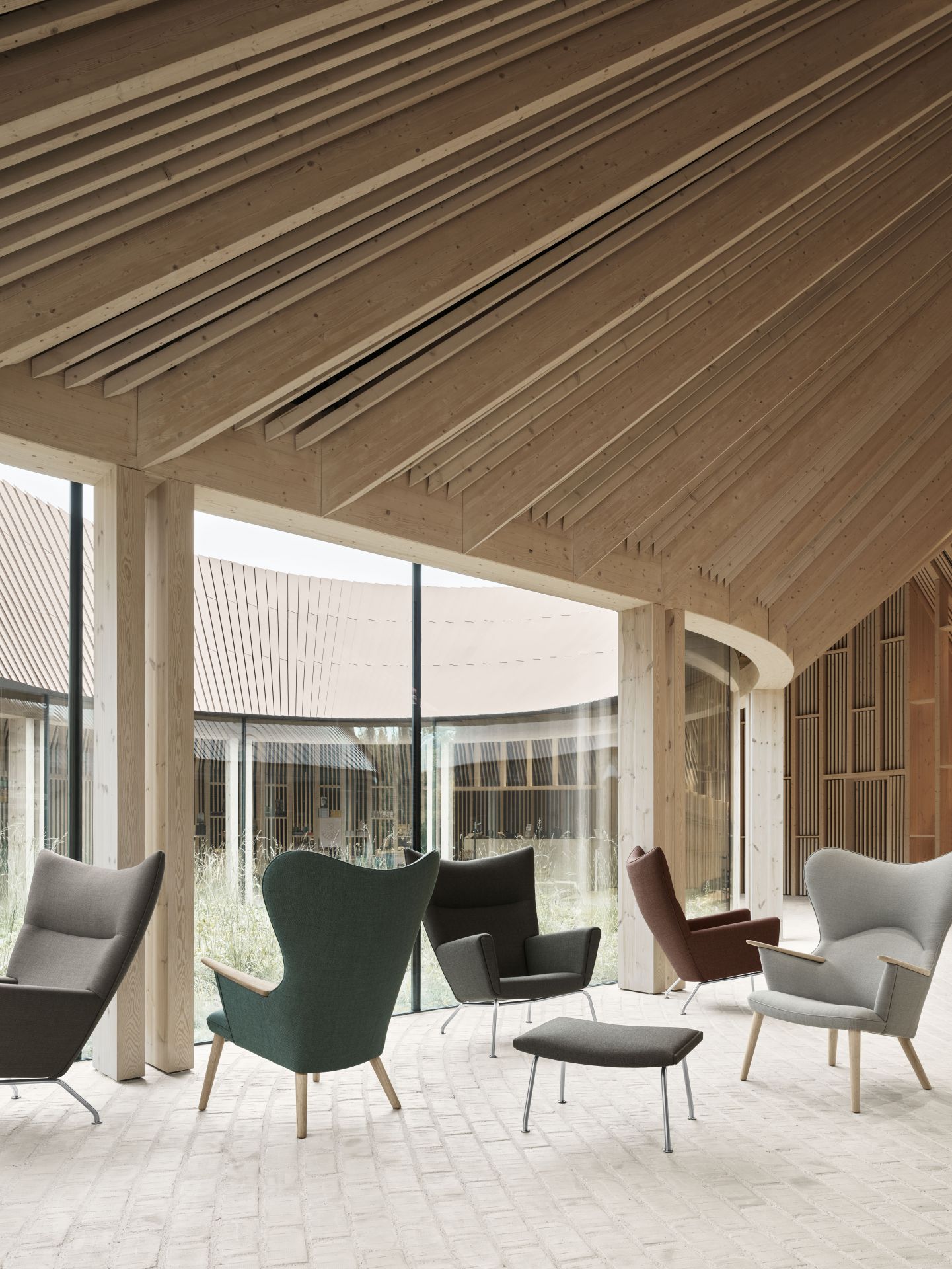 CH445 Wing Chair Passion 6101 Limited Edition Carl Hansen & Søn