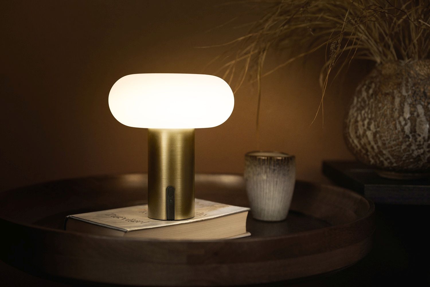 Oto Portable Rechargeable lamp / Table Lamp Belux