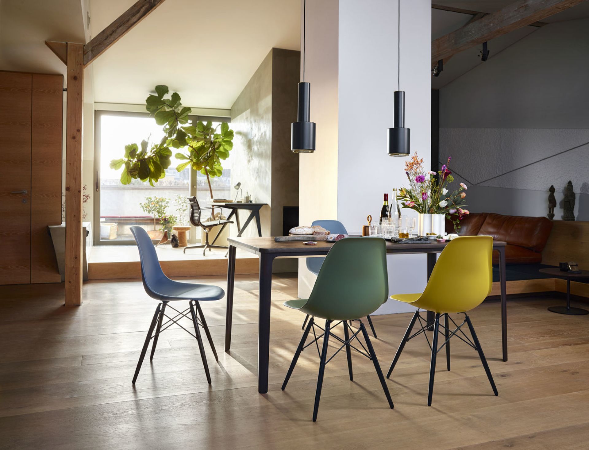 Eames Plastic Side Chair DSW Chair Vitra Ash honey colored - tender pink