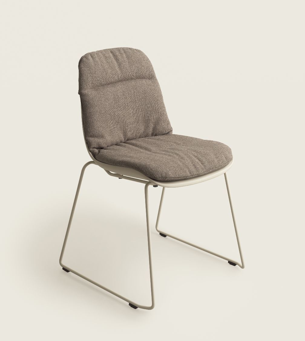 Elephantino chair sled base Kristalia