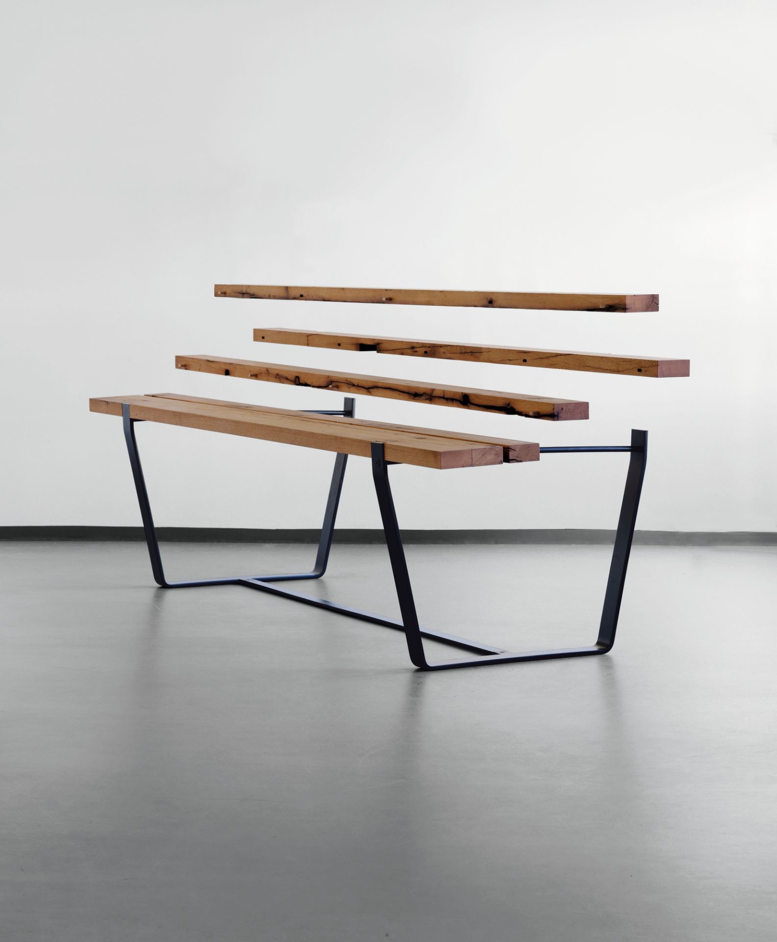 BB 11 Clamp Table limed Oak Janua