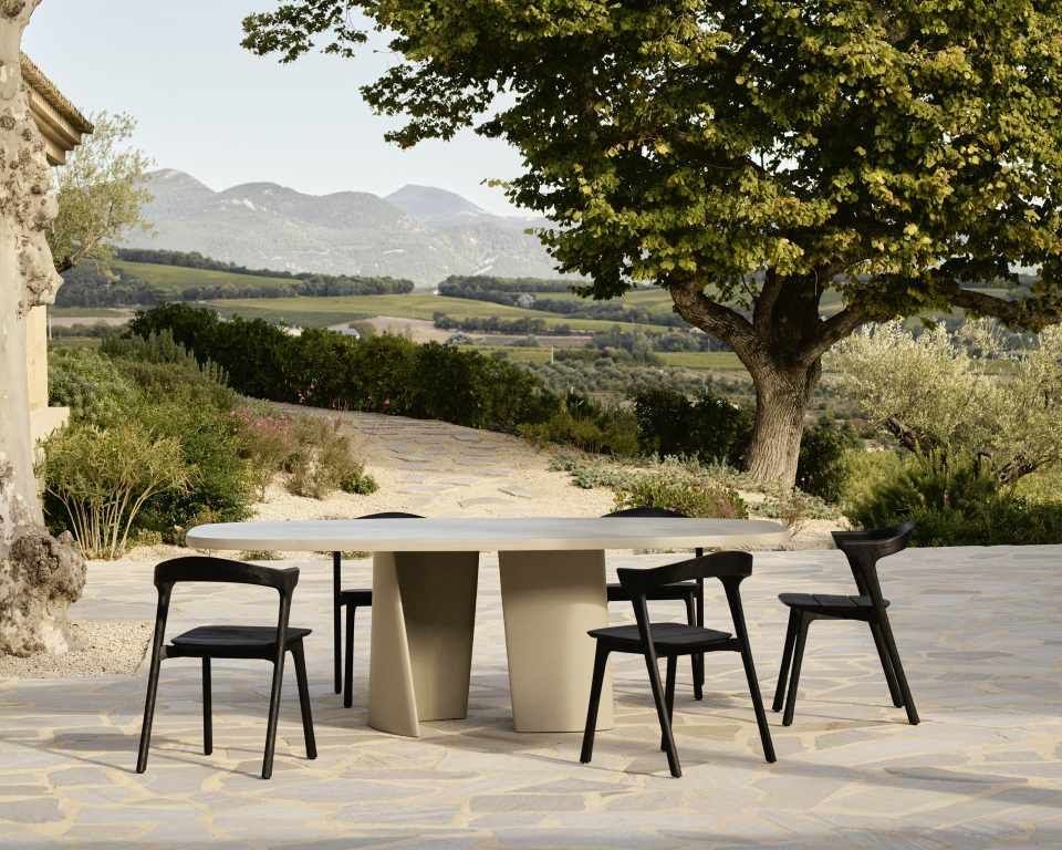 Canyon dining table outdoor concrete Ethnicraft