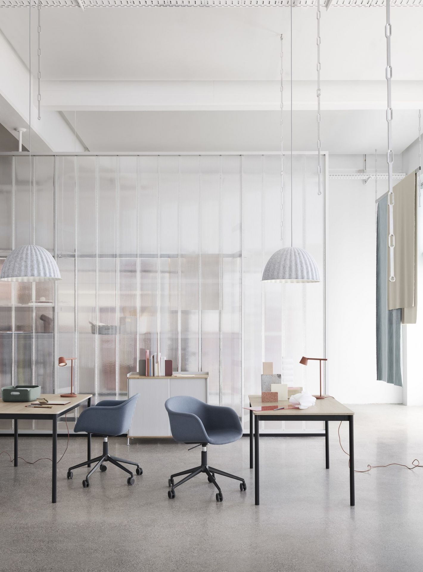 Under The Bell Pendant Lamp 55 Muuto