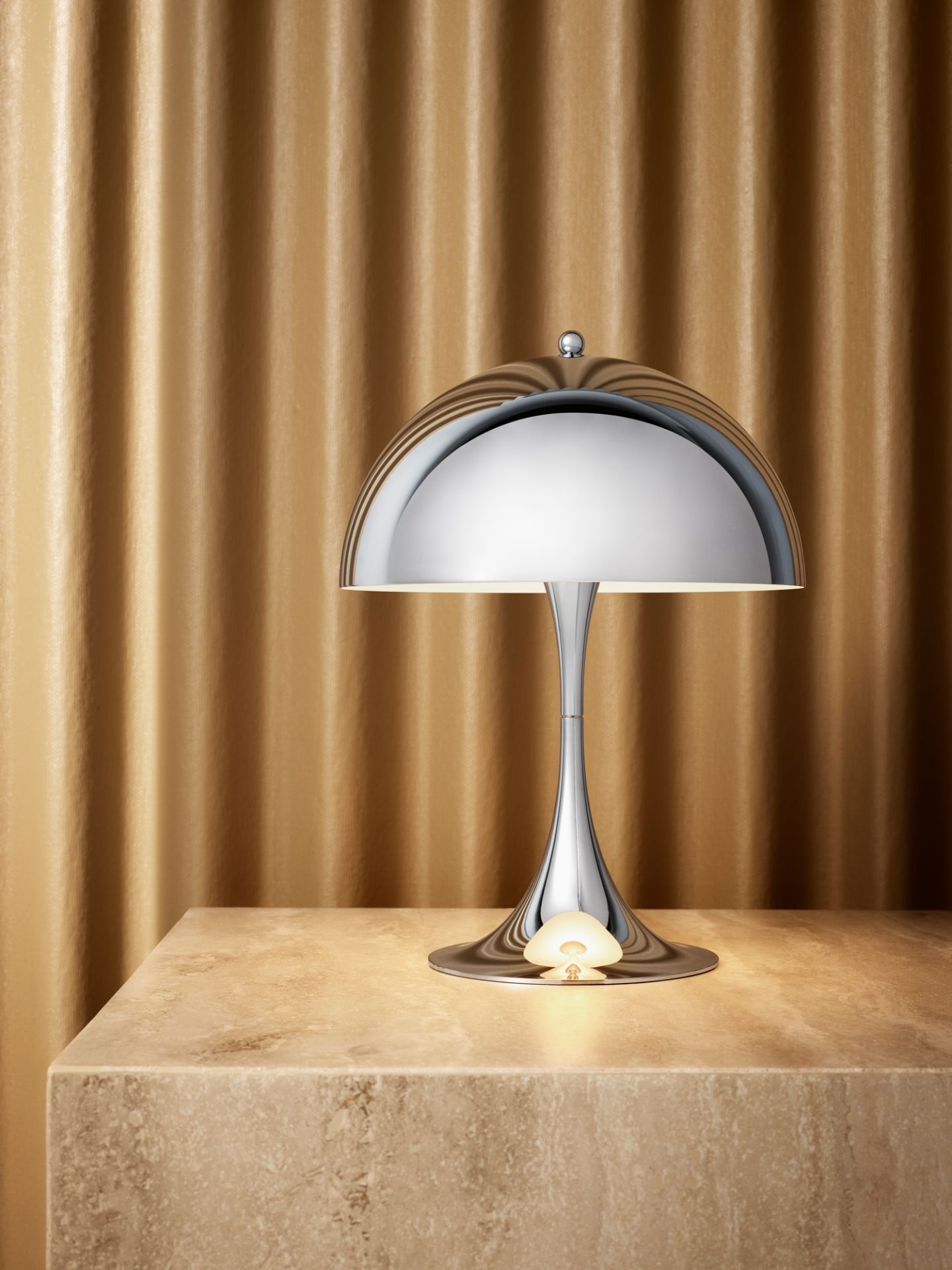 Panthella 250 Table lamp LED Metallic Louis Poulsen