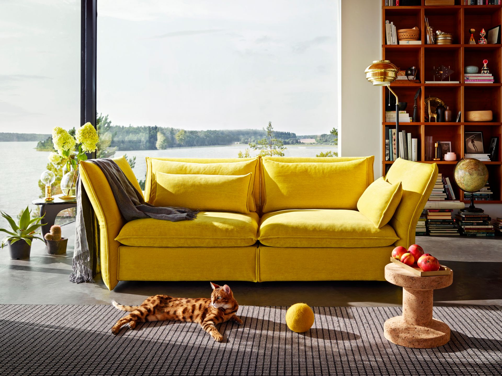 Mariposa 2 Seater Sofa Dark blue Vitra