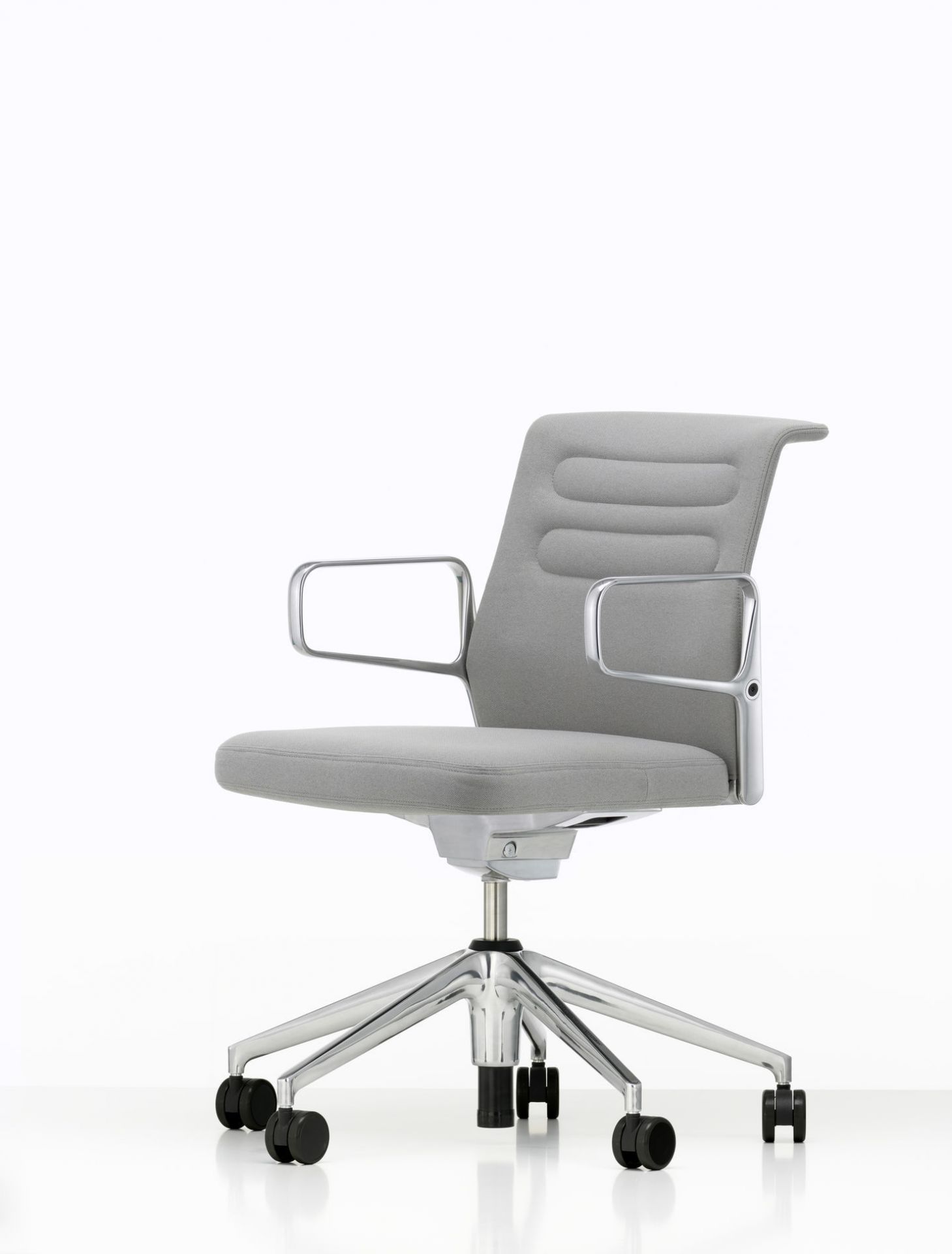 AC5 Studio Office Swivel Chair Vitra