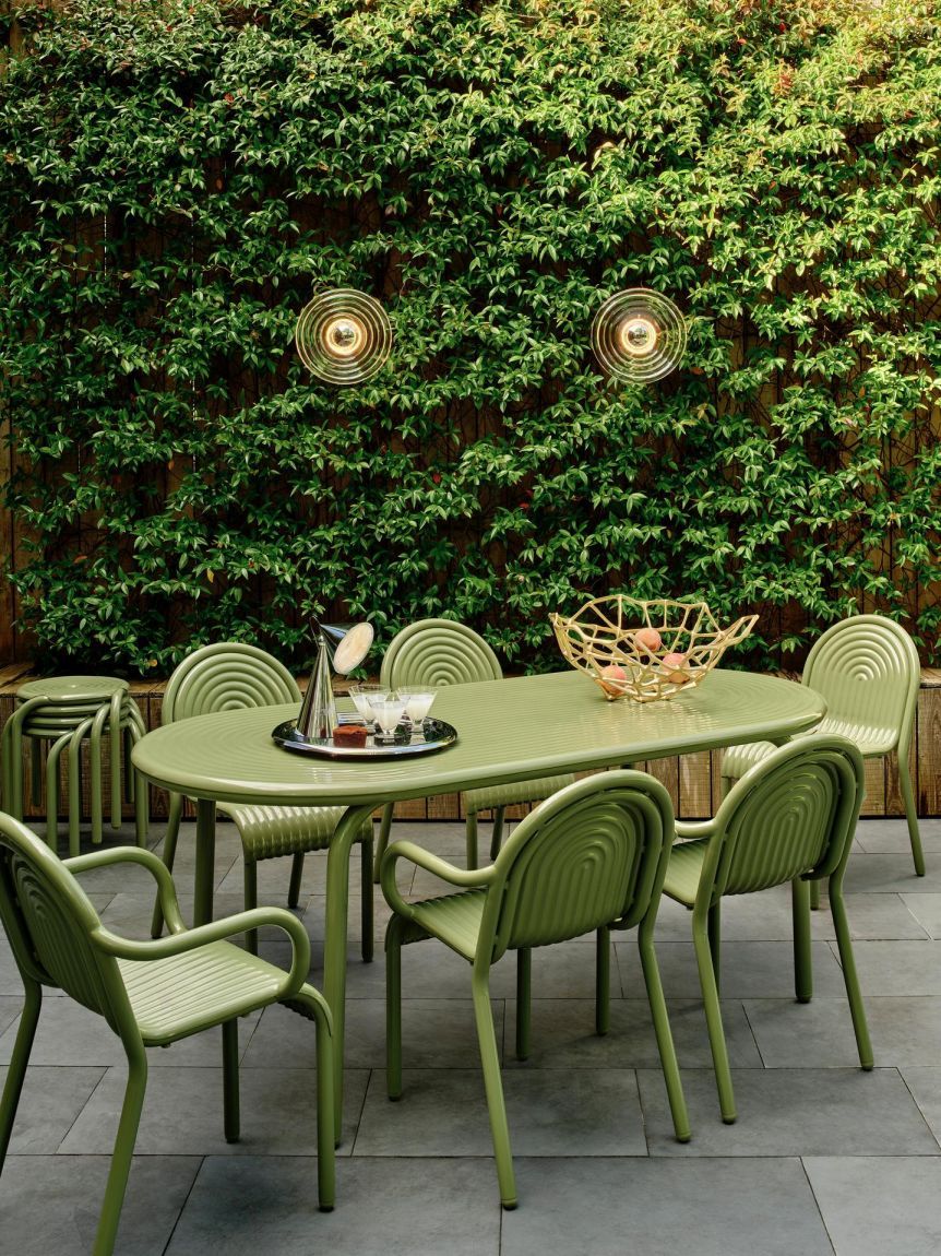 Groove Outdoor Table Putty Tom Dixon