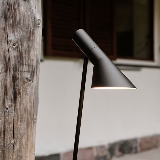 AJ Garden Bollard Light Long Louis Poulsen