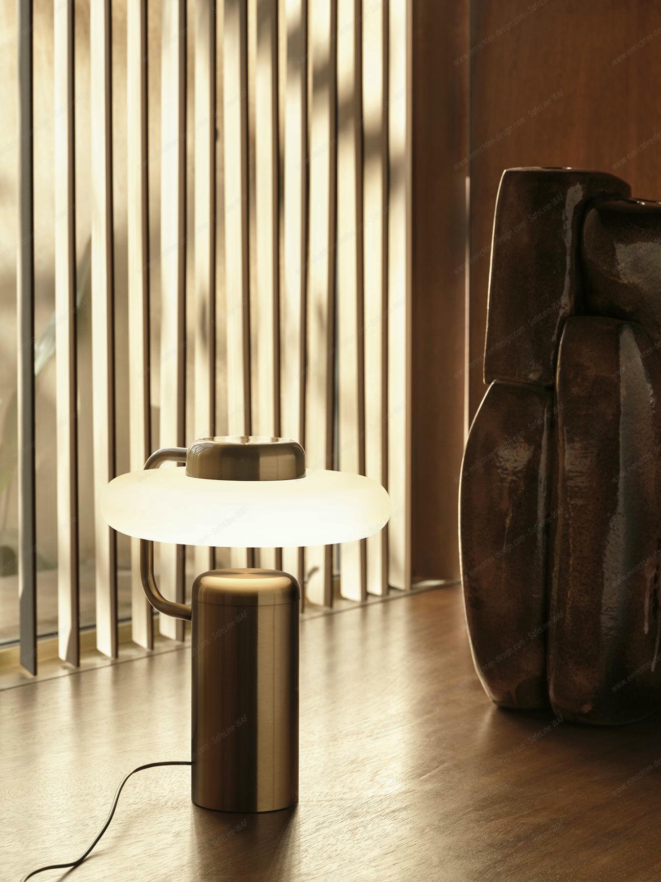 Tratto Table lamp black Kdln