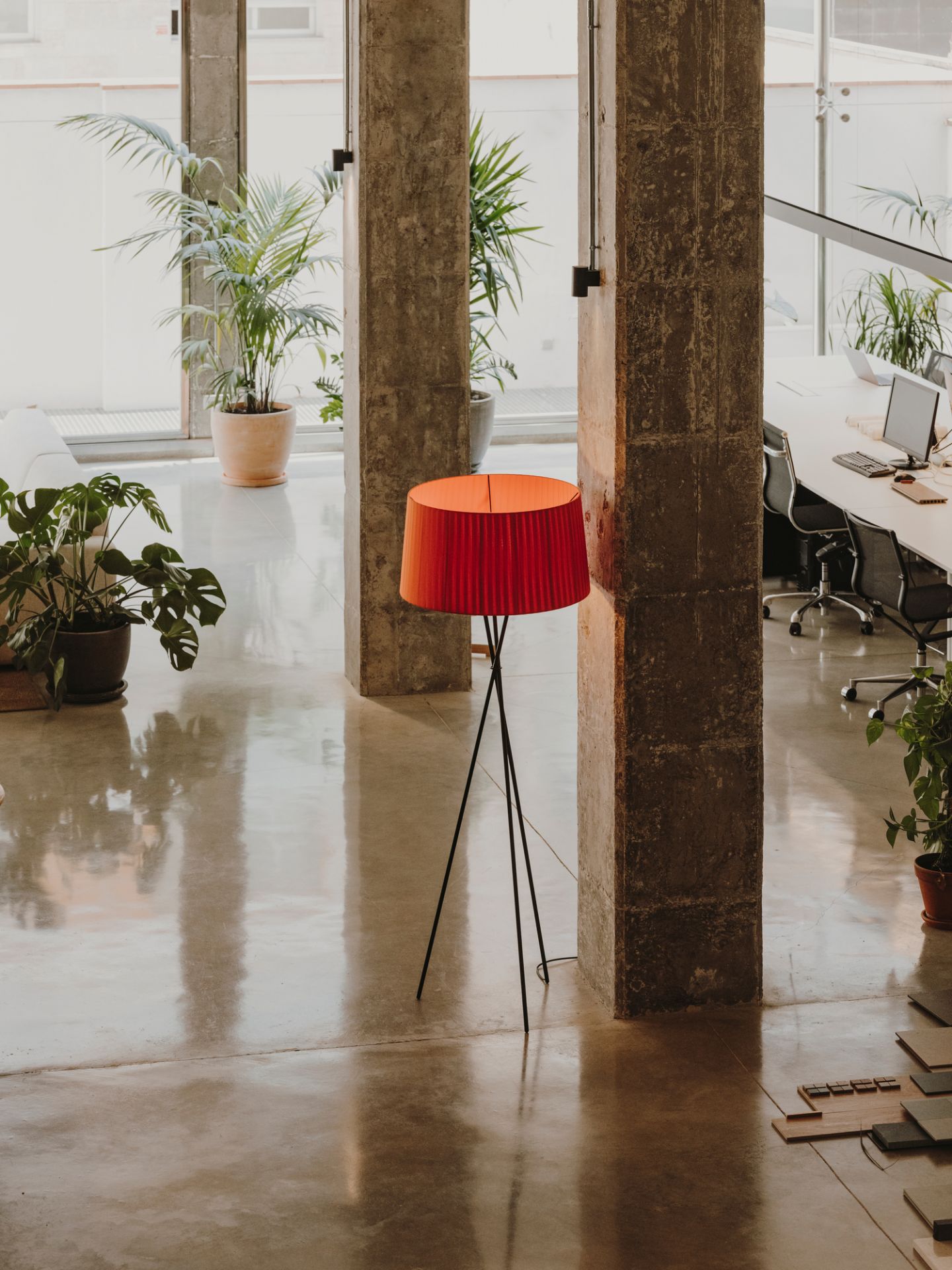 Tripode G5 Floor Lamp Santa & Cole