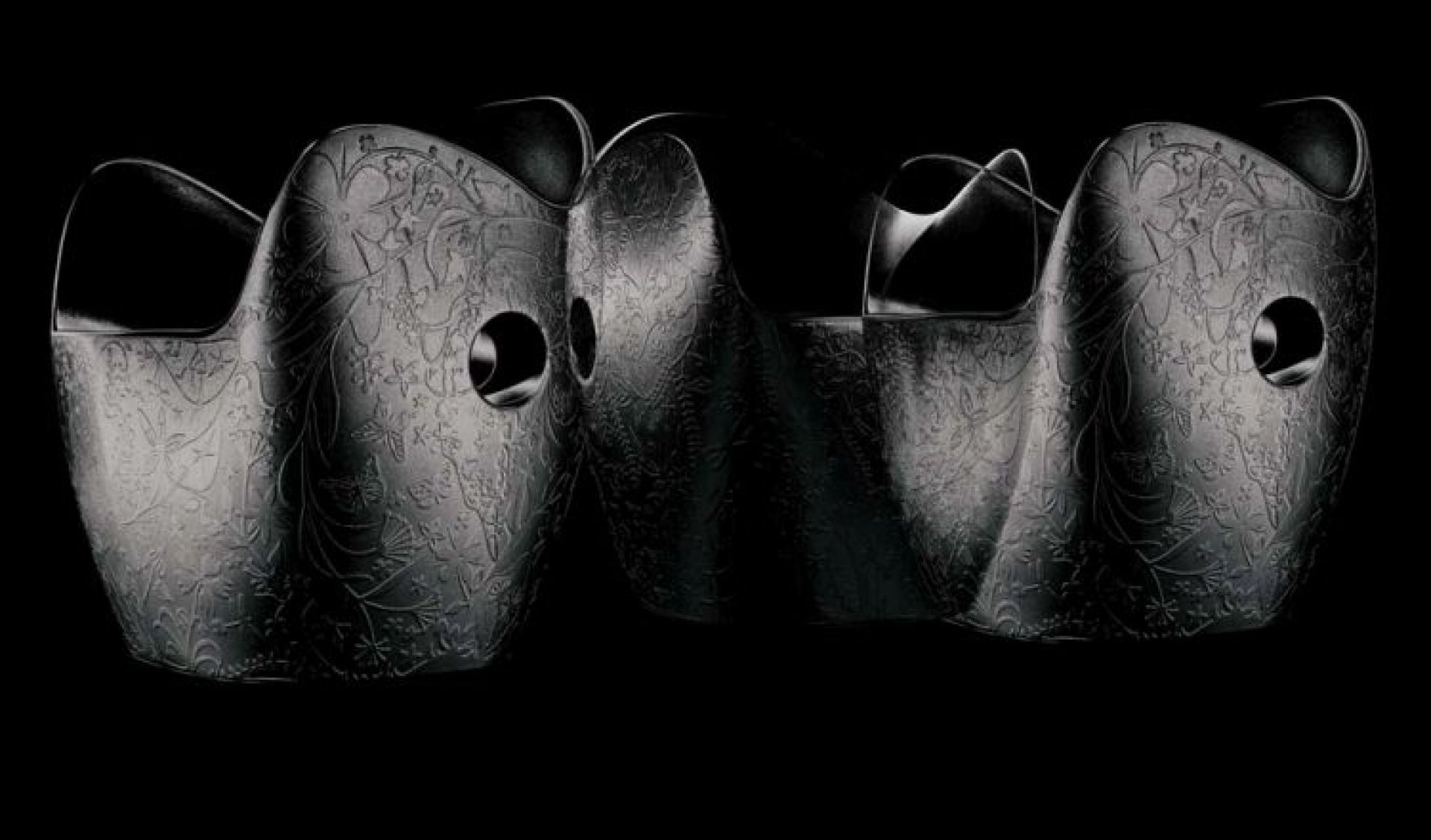 O-Nest Armchair  black ivy Moroso