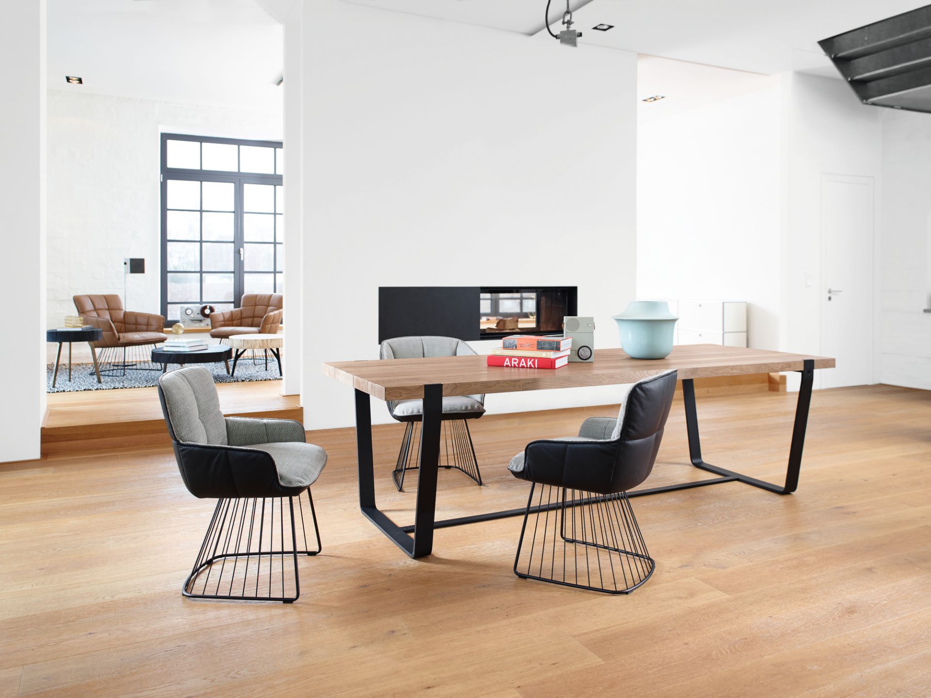 BB 11 Clamp table oak raw/oiled Janua