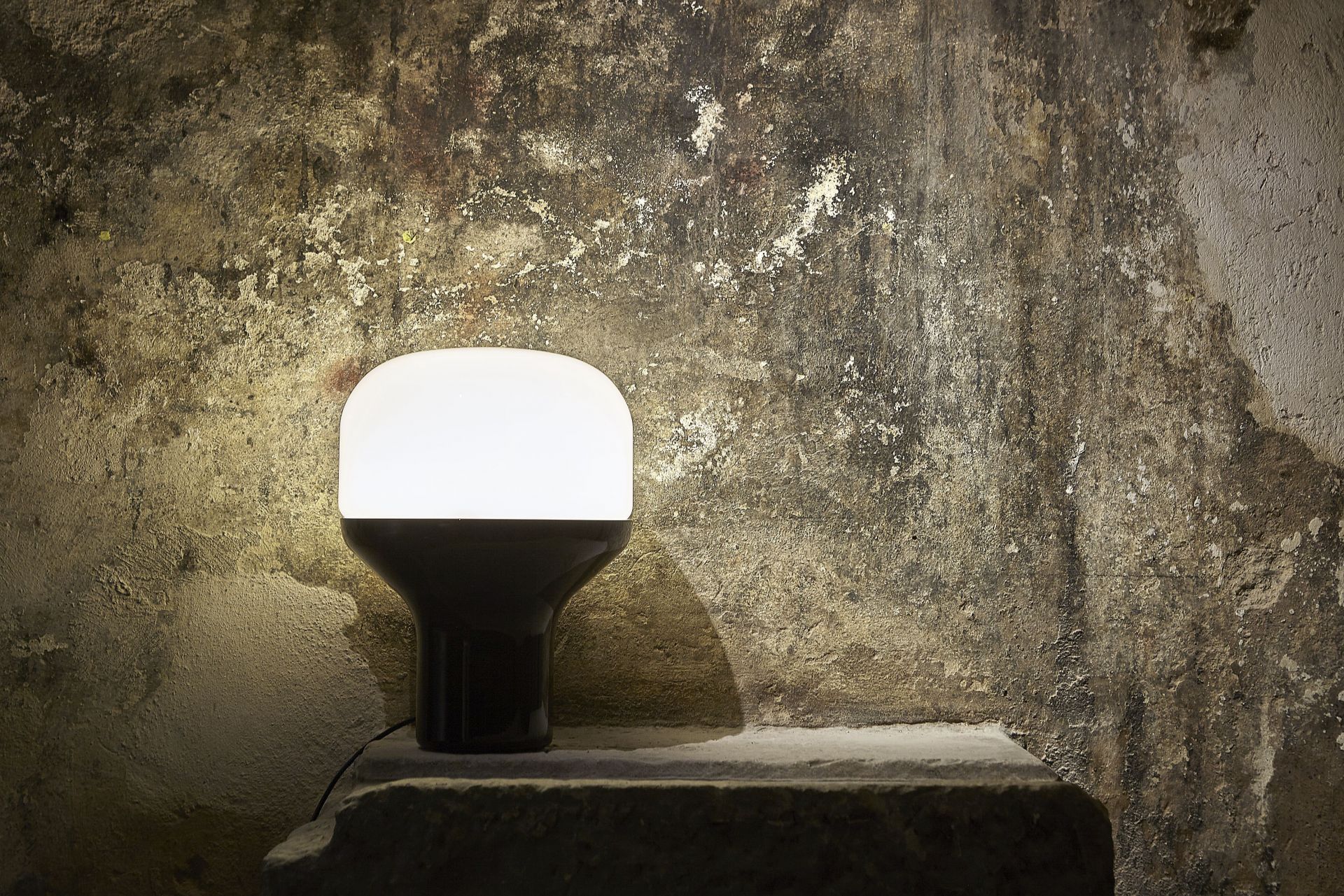 Delux Table Lamp Martinelli Luce
