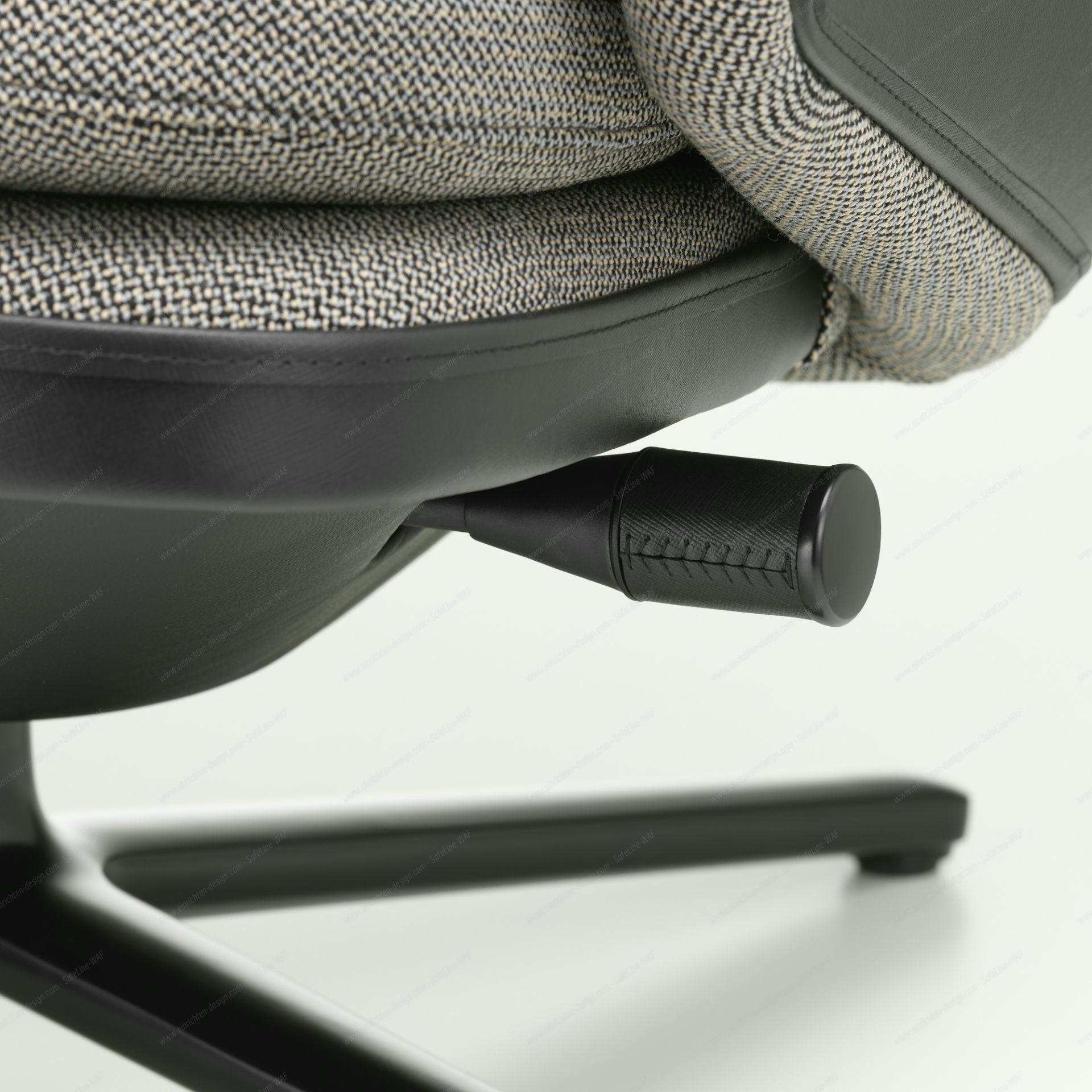 Grand Relax Armchair & Ottoman Vitra