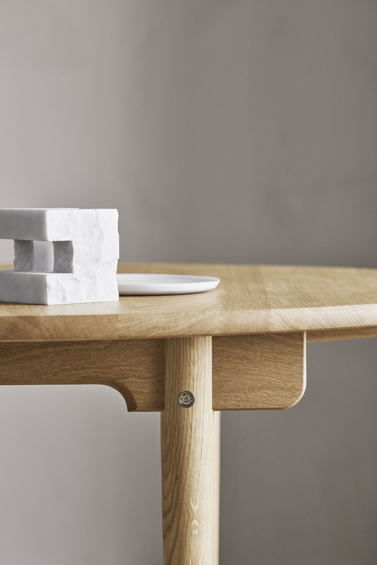 CH337 Oval Dining Table Extendable Beech Oiled Carl Hansen & Søn