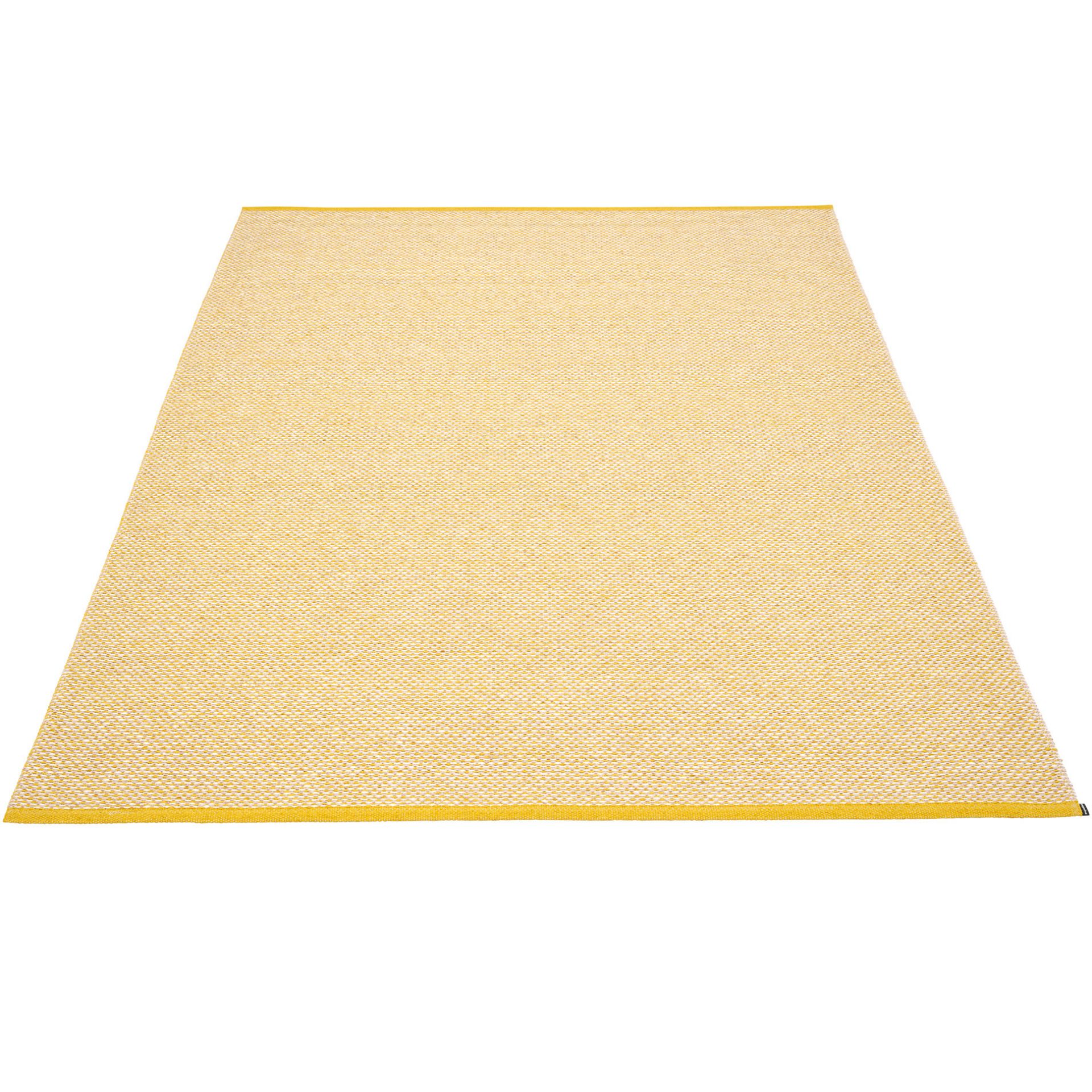 Effi Plastic rug 180x260 cm Pappelina mustard