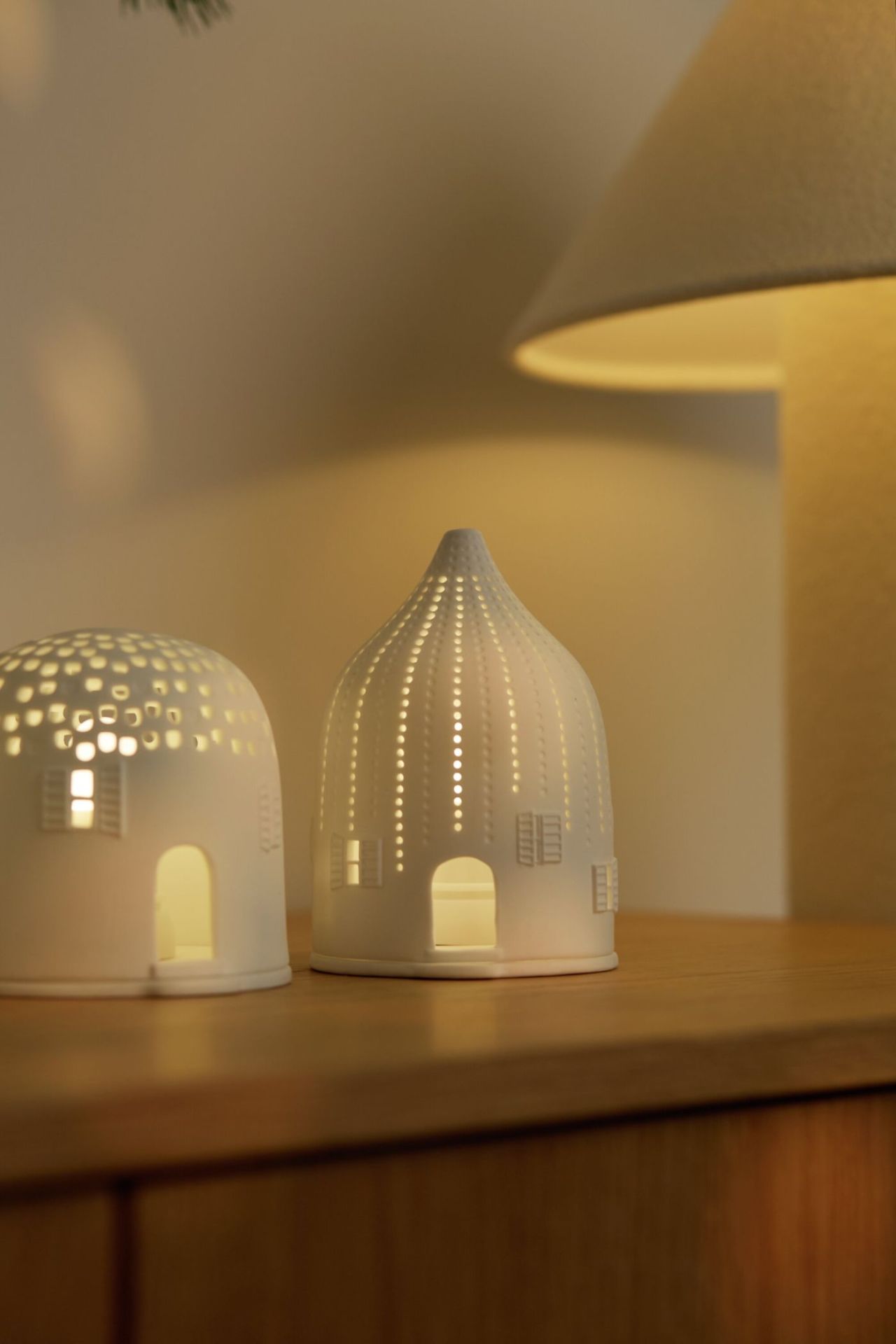 Light house Winter house Points Wheels