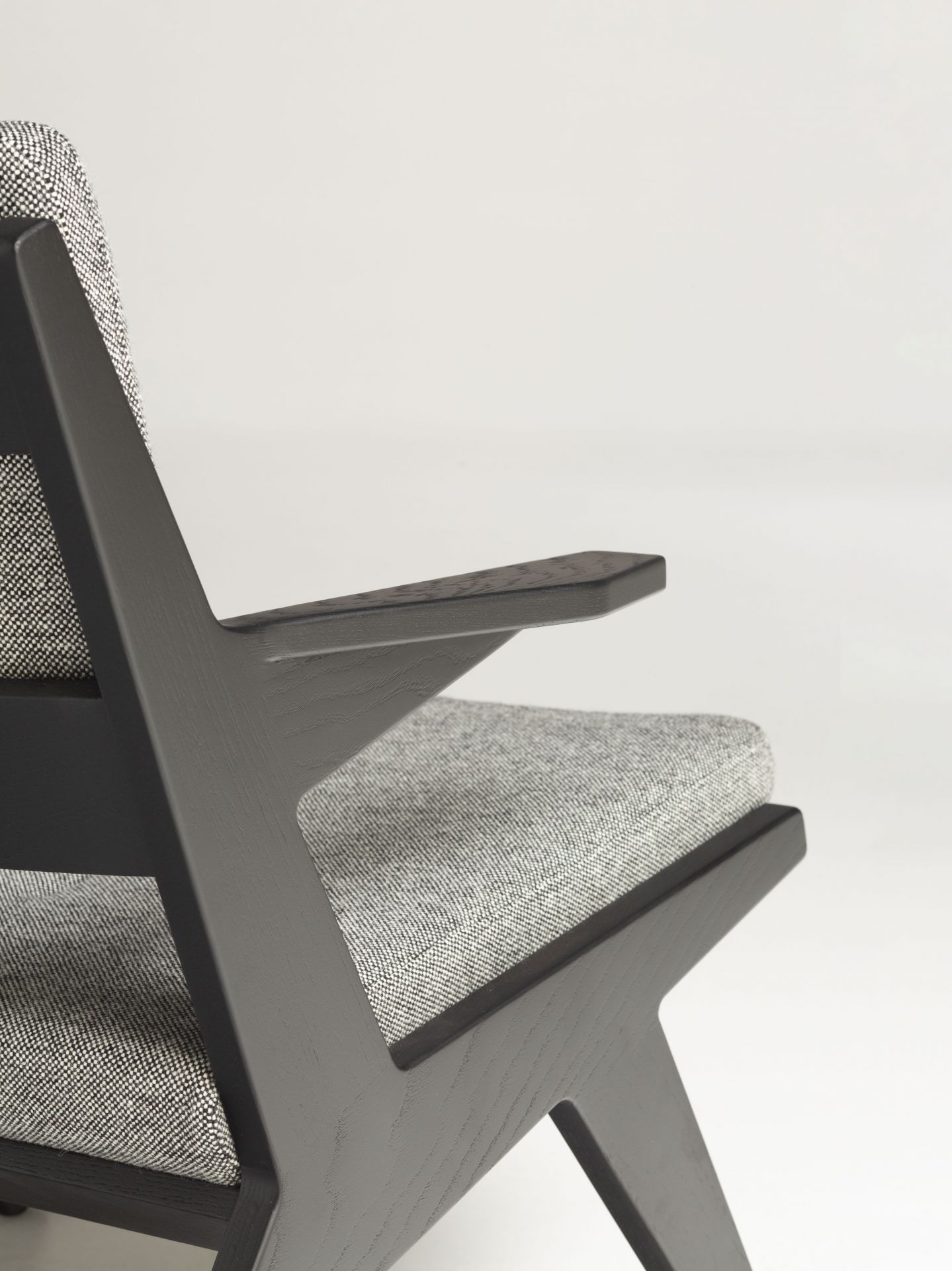 Toggle Armchair Wood Prostoria