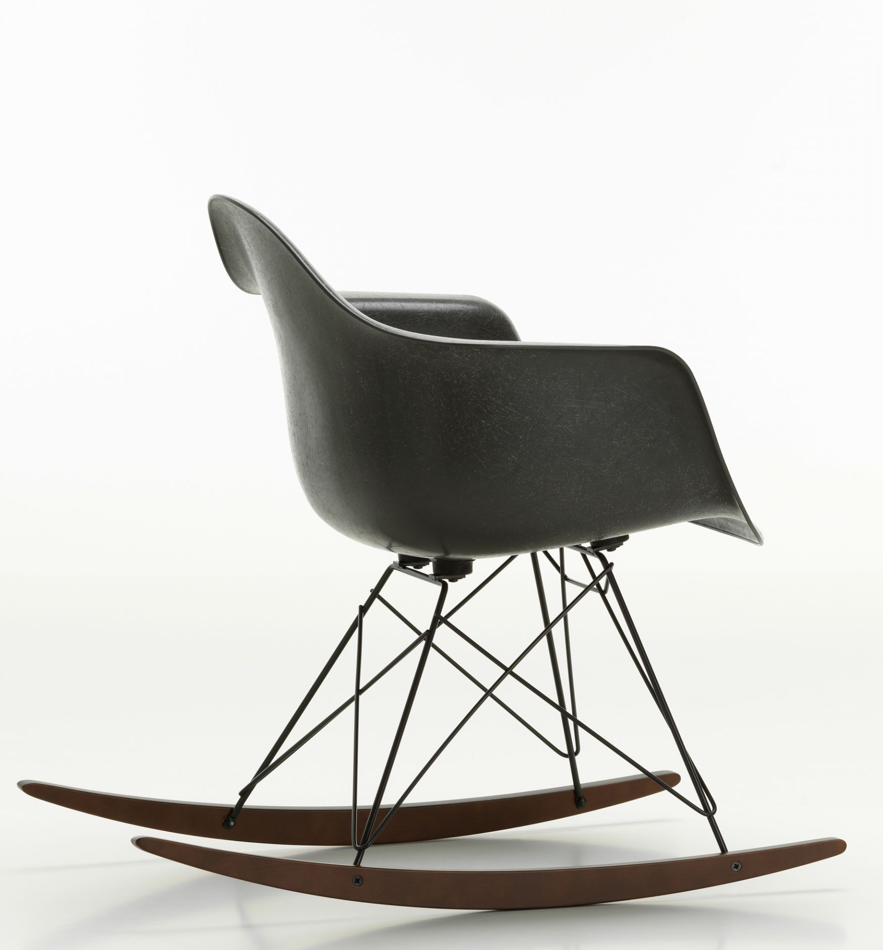 Eames Fibreglass Arm Rocking Chair RAR Rocking Chair Vitra
