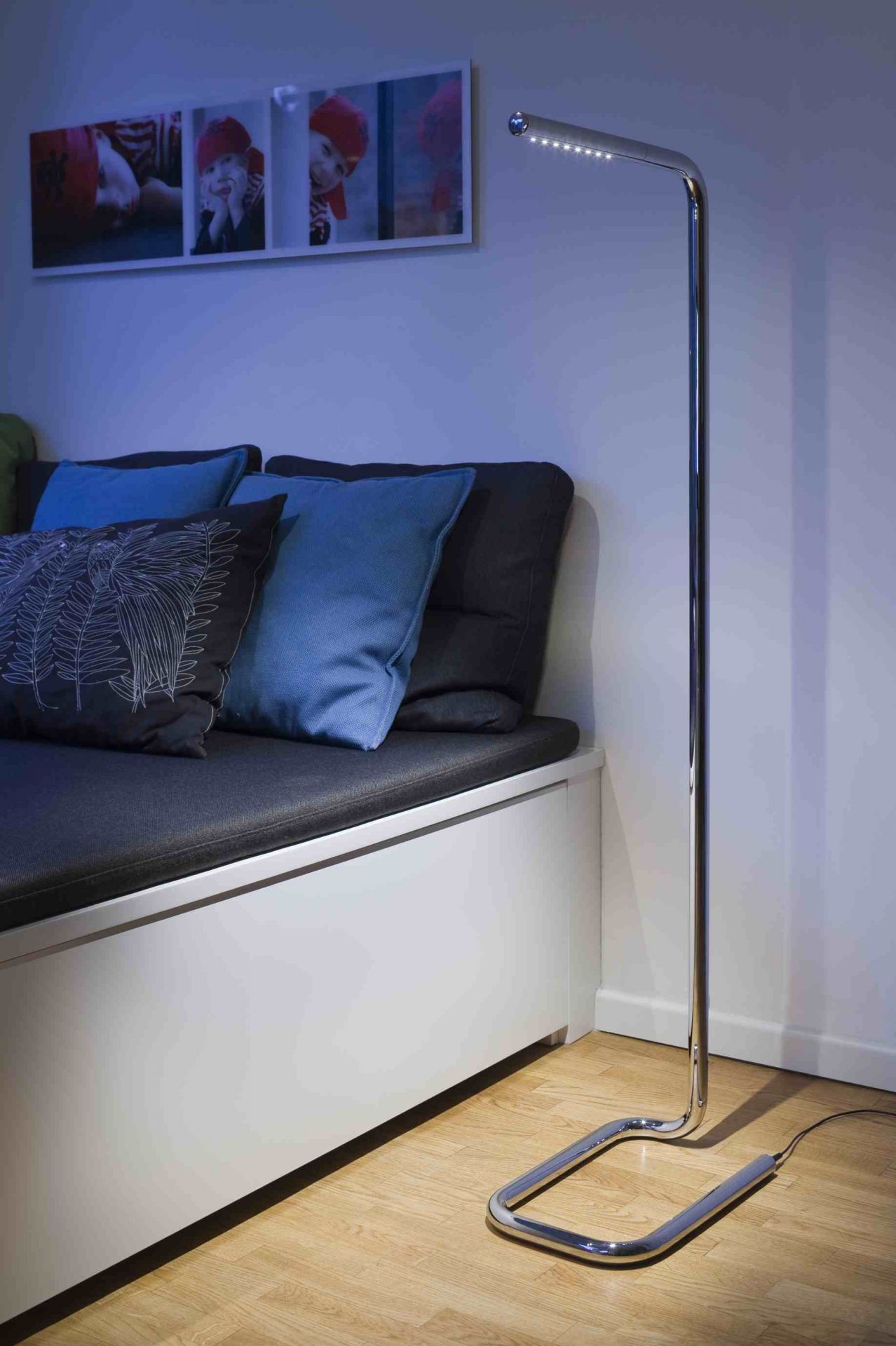 Lum LED 125 Floor lamp Thonet Chrome