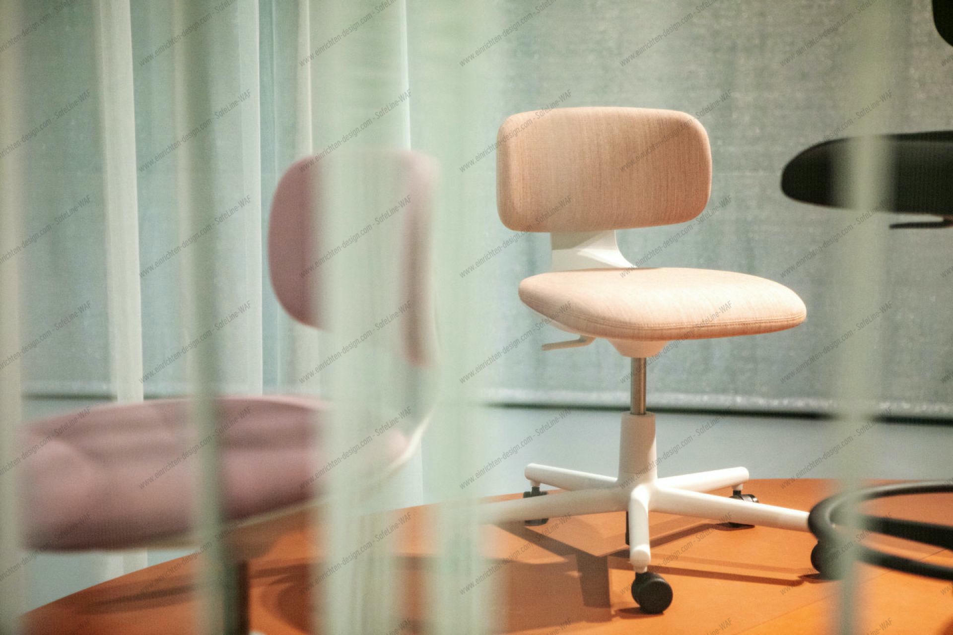 Rookie Office Swivel Chair Vitra