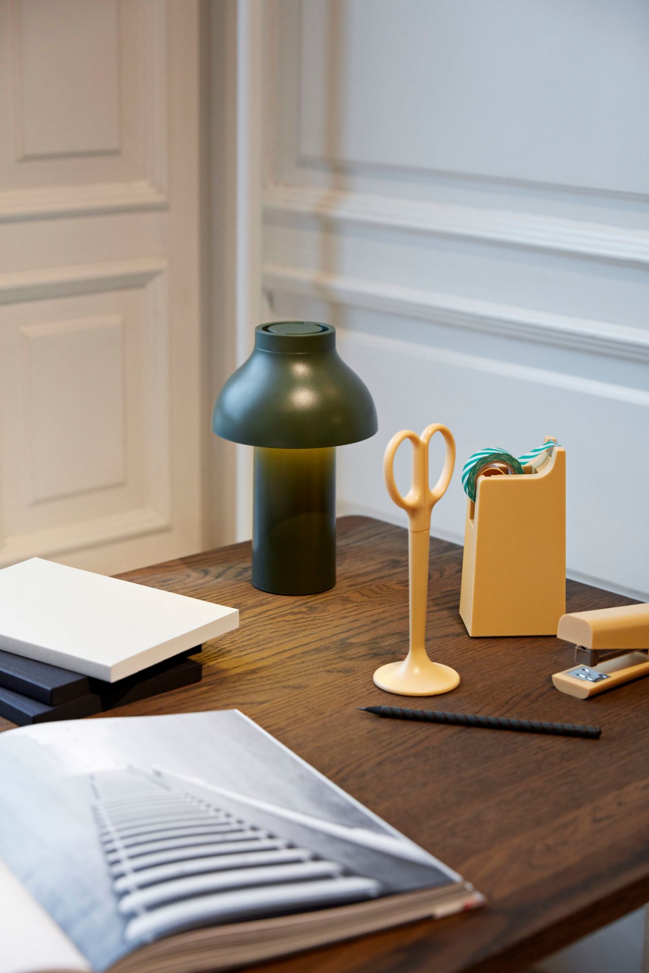 PC Portable Battery lamp / Table lamp Hay black PC Portable Battery lamp / Table lamp Hay black